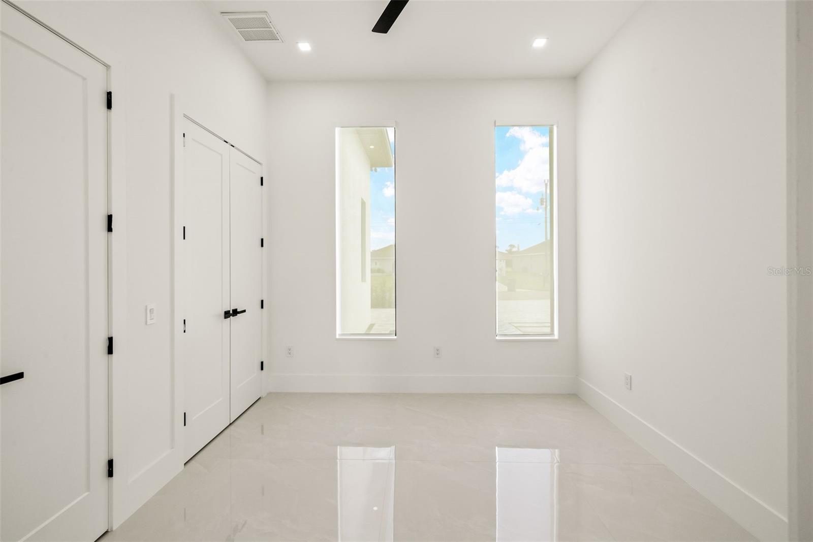 Image 41 of 83 For 1108 24th Street
