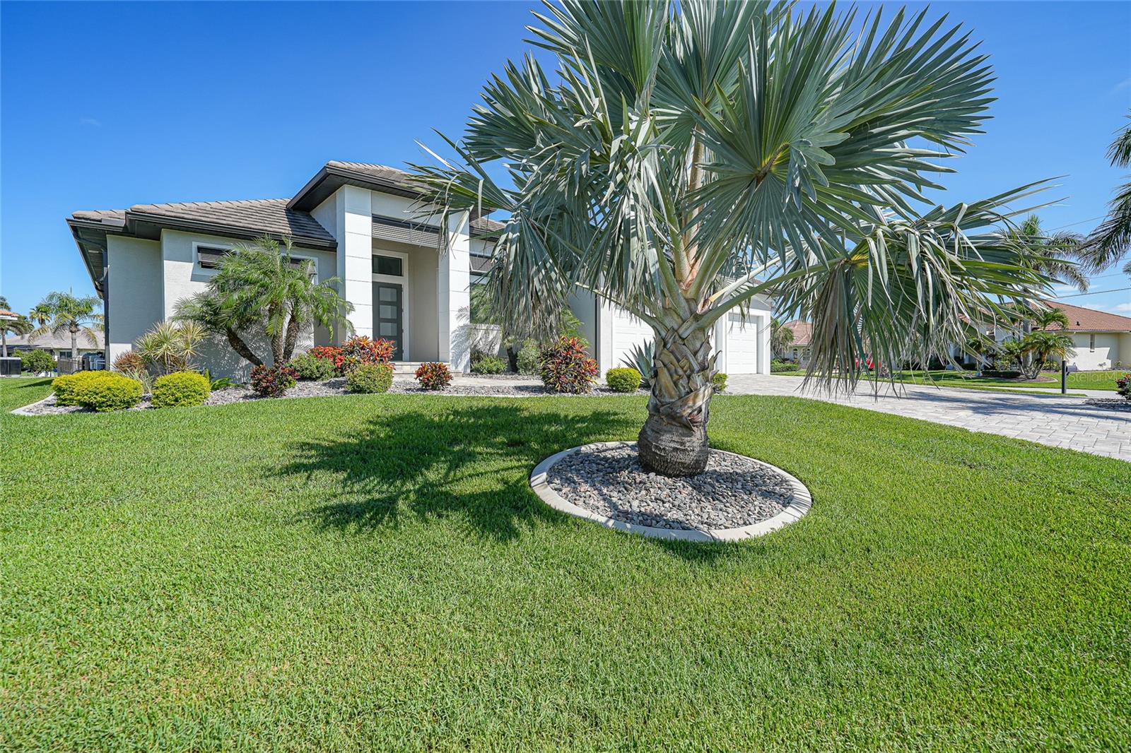 Image 11 of 94 For 1801 Los Alamos Drive