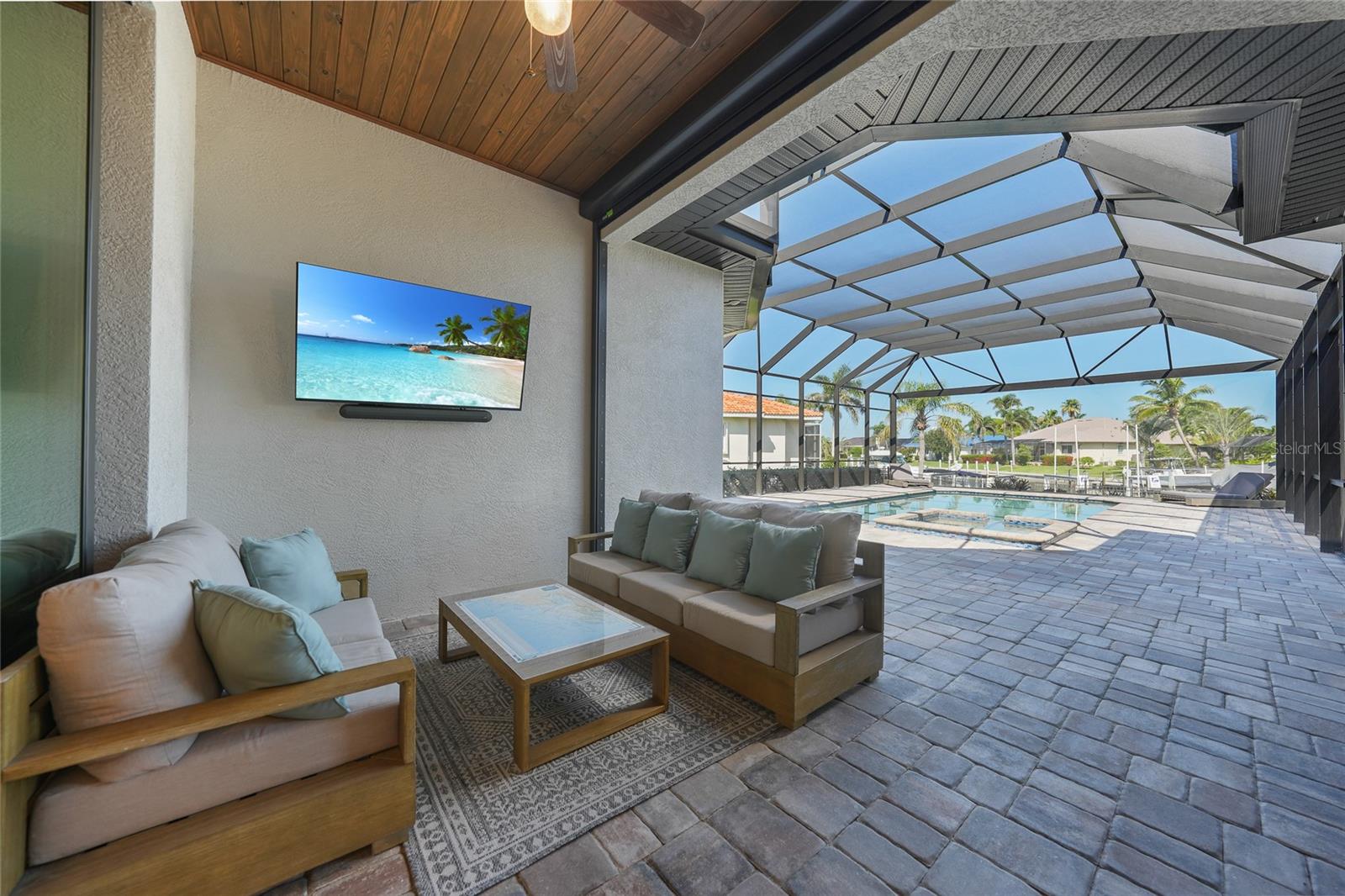 Image 45 of 94 For 1801 Los Alamos Drive