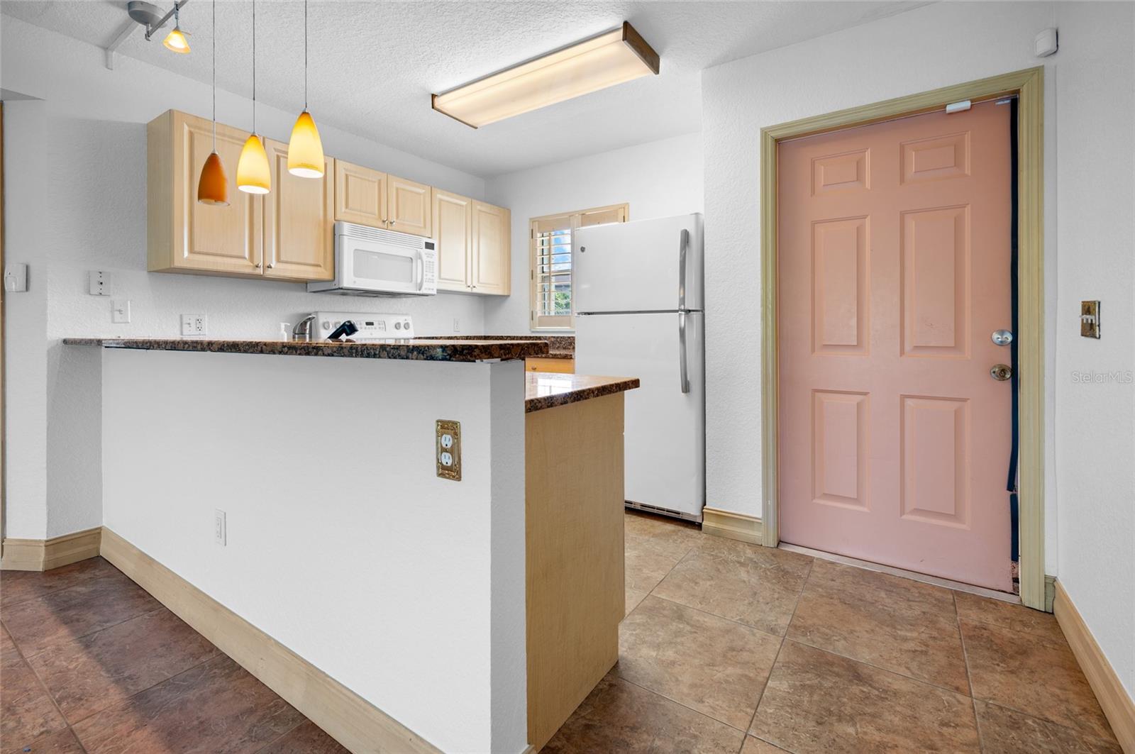 Image 10 of 28 For 25050 Sandhill Boulevard A2