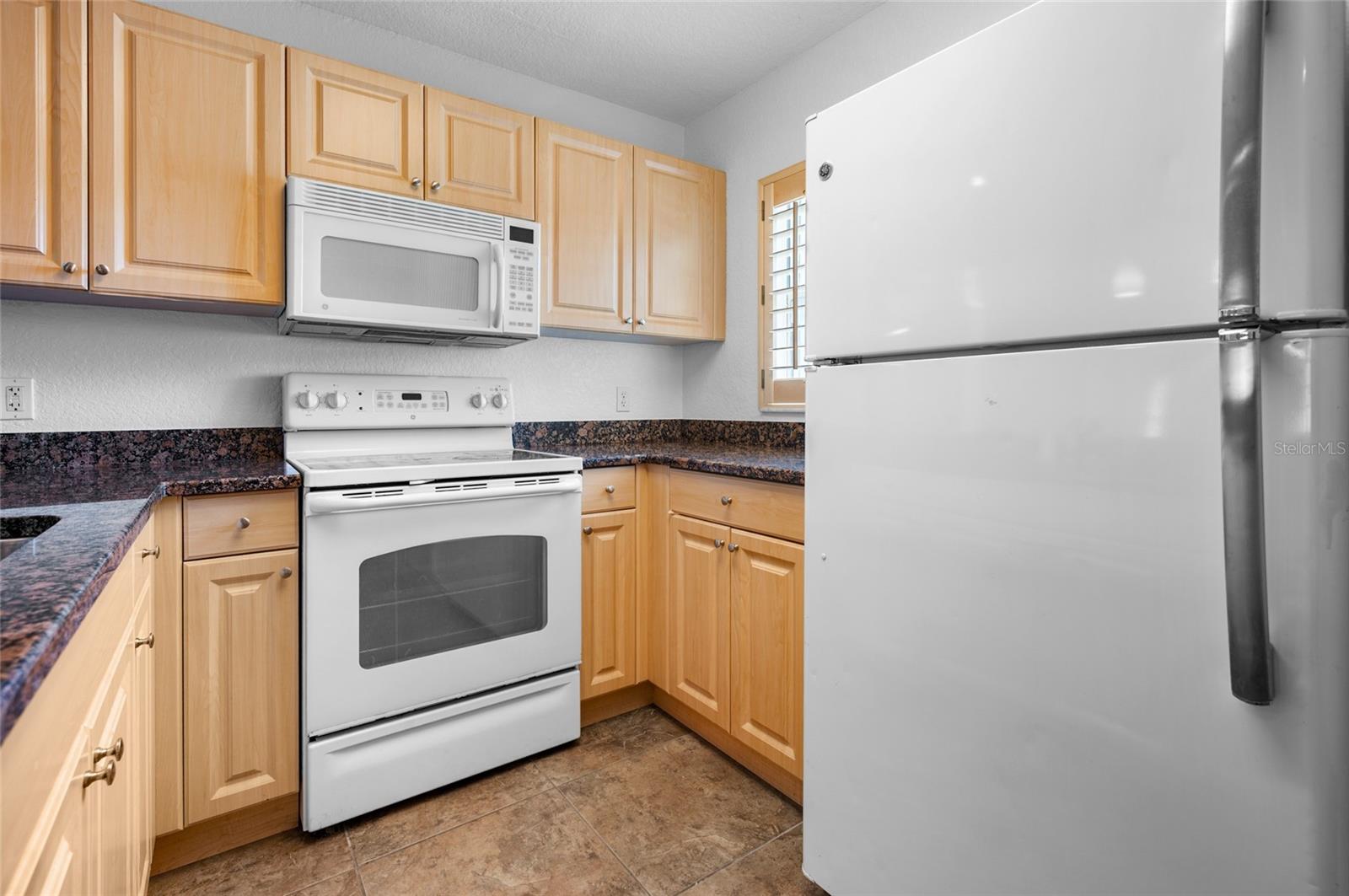 Image 13 of 28 For 25050 Sandhill Boulevard A2