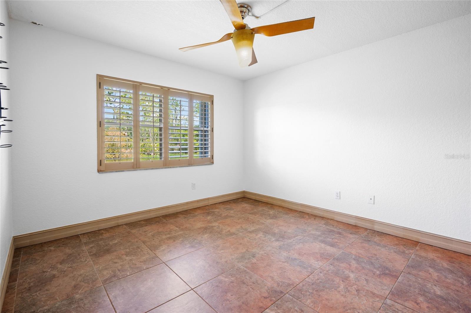 Image 17 of 28 For 25050 Sandhill Boulevard A2