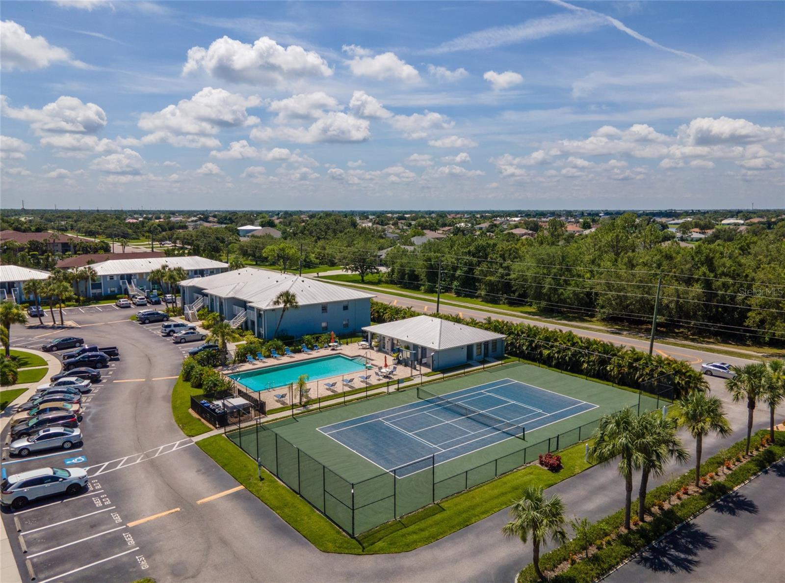 Image 7 of 28 For 25050 Sandhill Boulevard A2