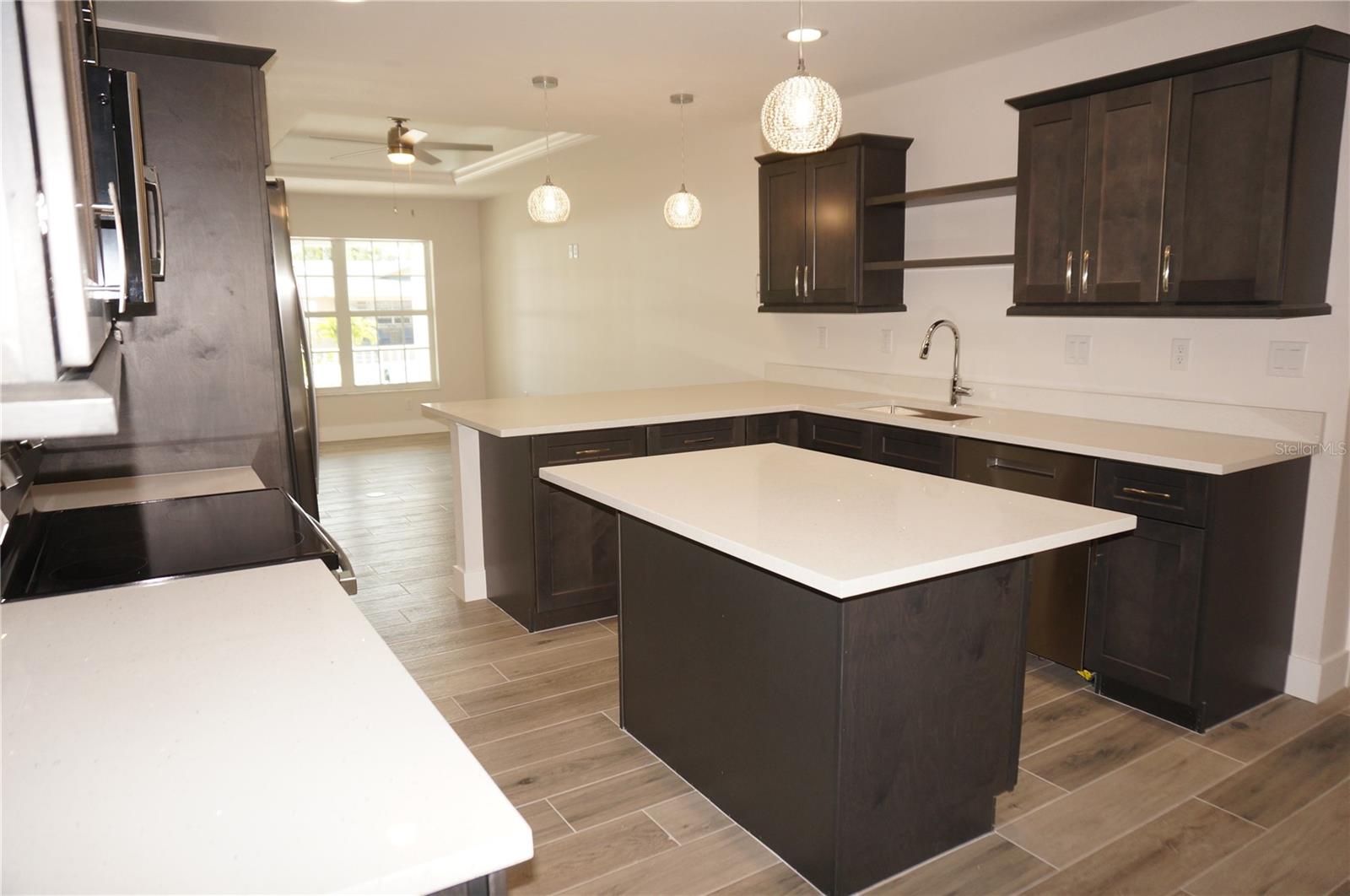 Image 11 of 36 For 2926 Vasco Street 112