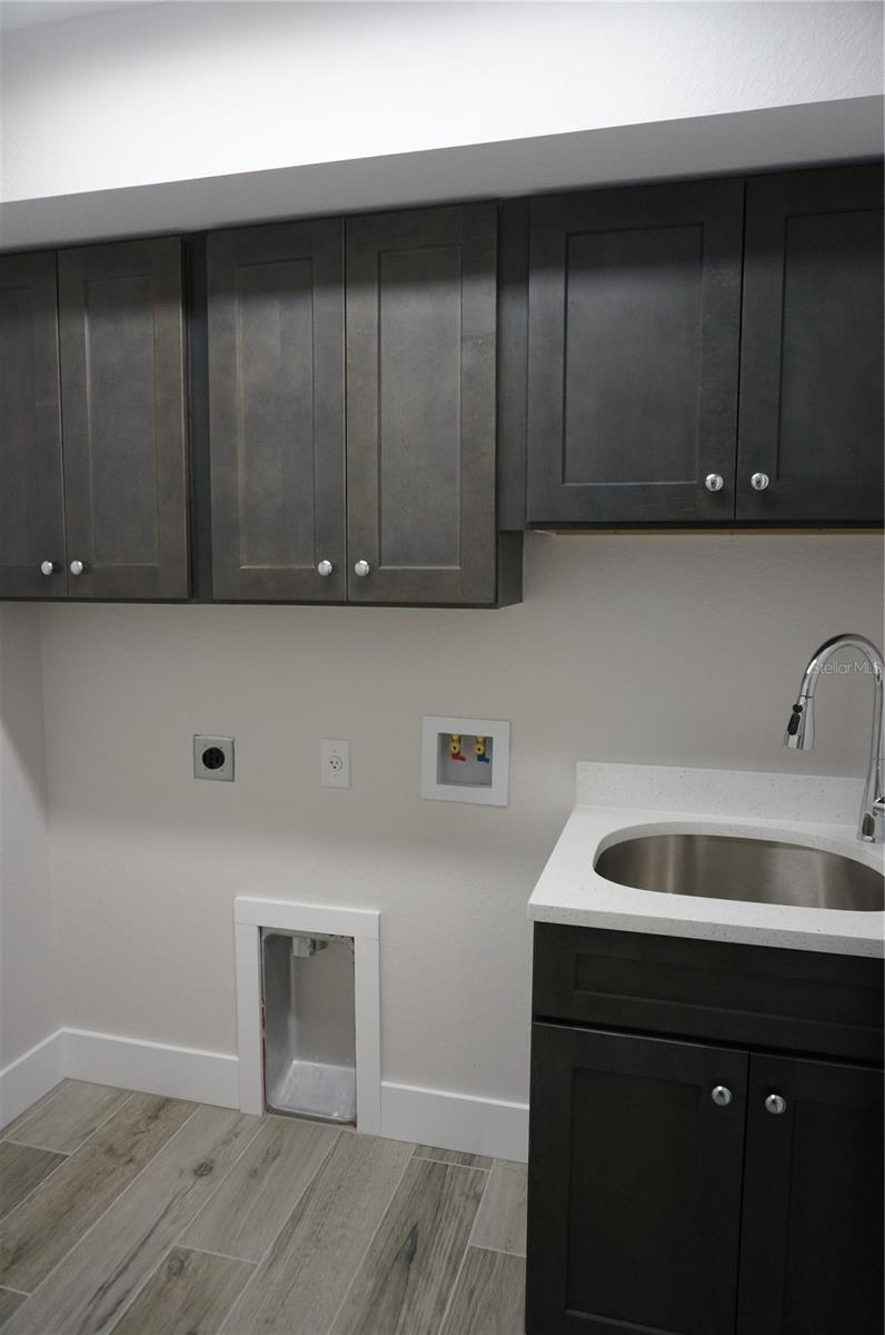 Image 18 of 36 For 2926 Vasco Street 112