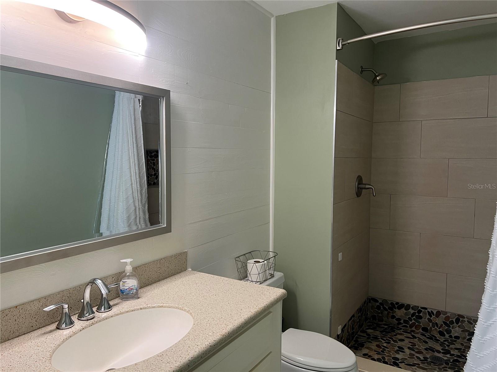 Image 11 of 20 For 3300 Loveland Boulevard 602