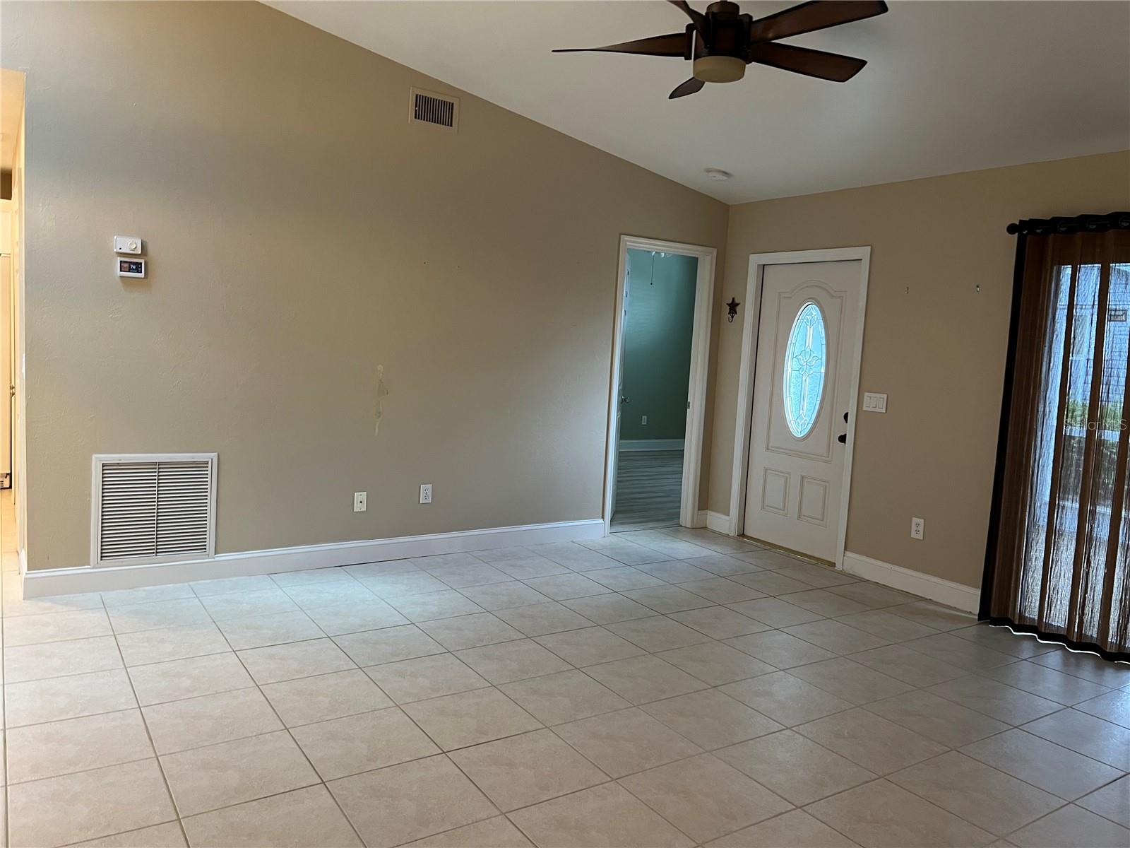 Image 6 of 20 For 3300 Loveland Boulevard 602