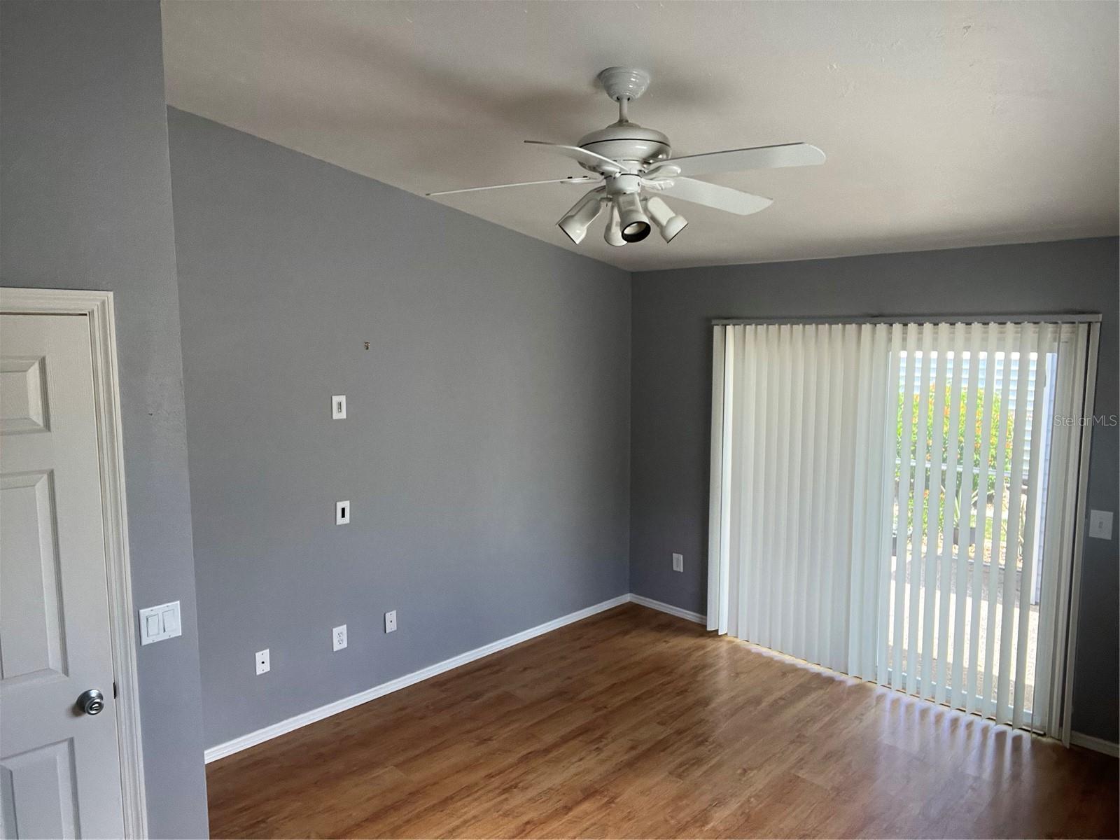 Image 13 of 22 For 3300 Loveland Boulevard 602