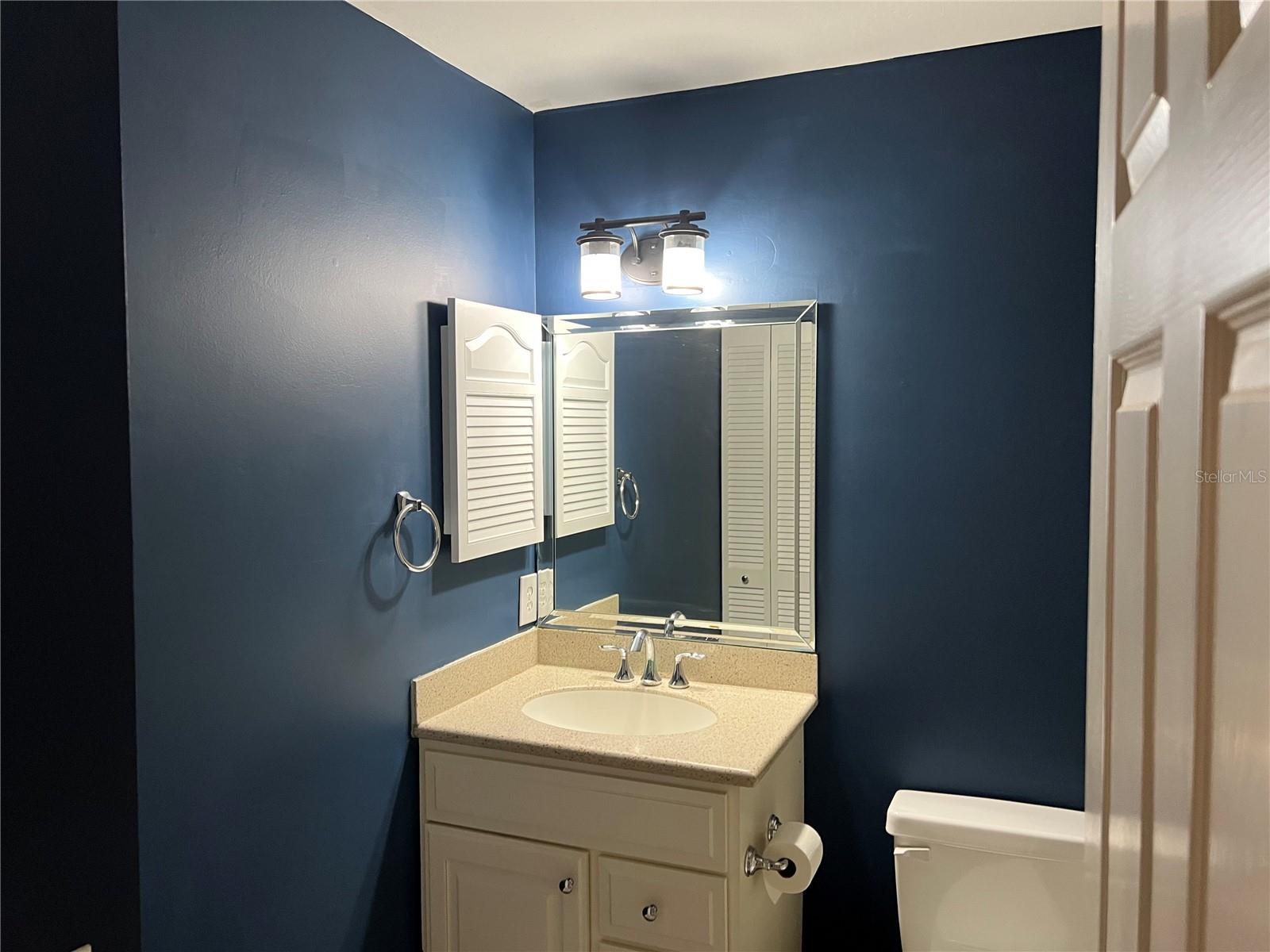 Image 16 of 22 For 3300 Loveland Boulevard 602