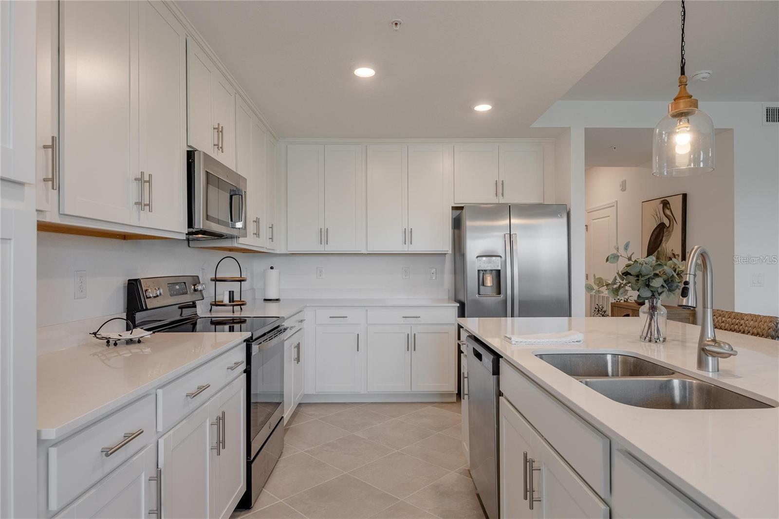 Image 12 of 39 For 14141 Heritage Landing Boulevard 912
