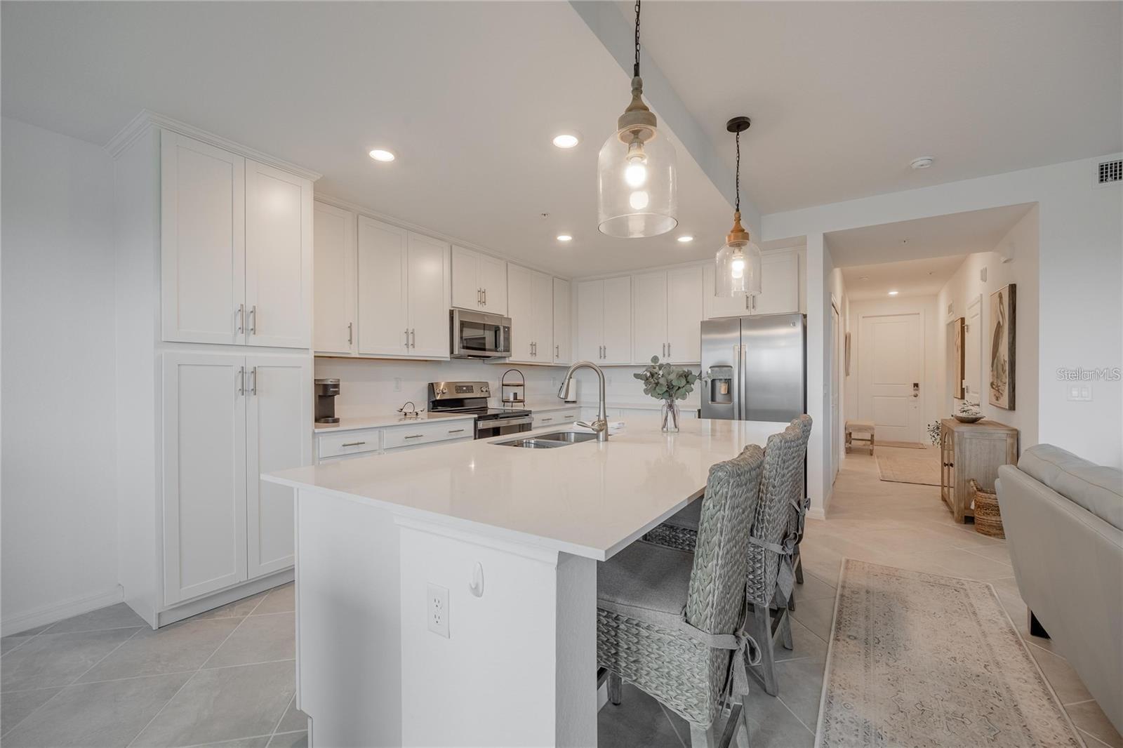 Image 13 of 39 For 14141 Heritage Landing Boulevard 912