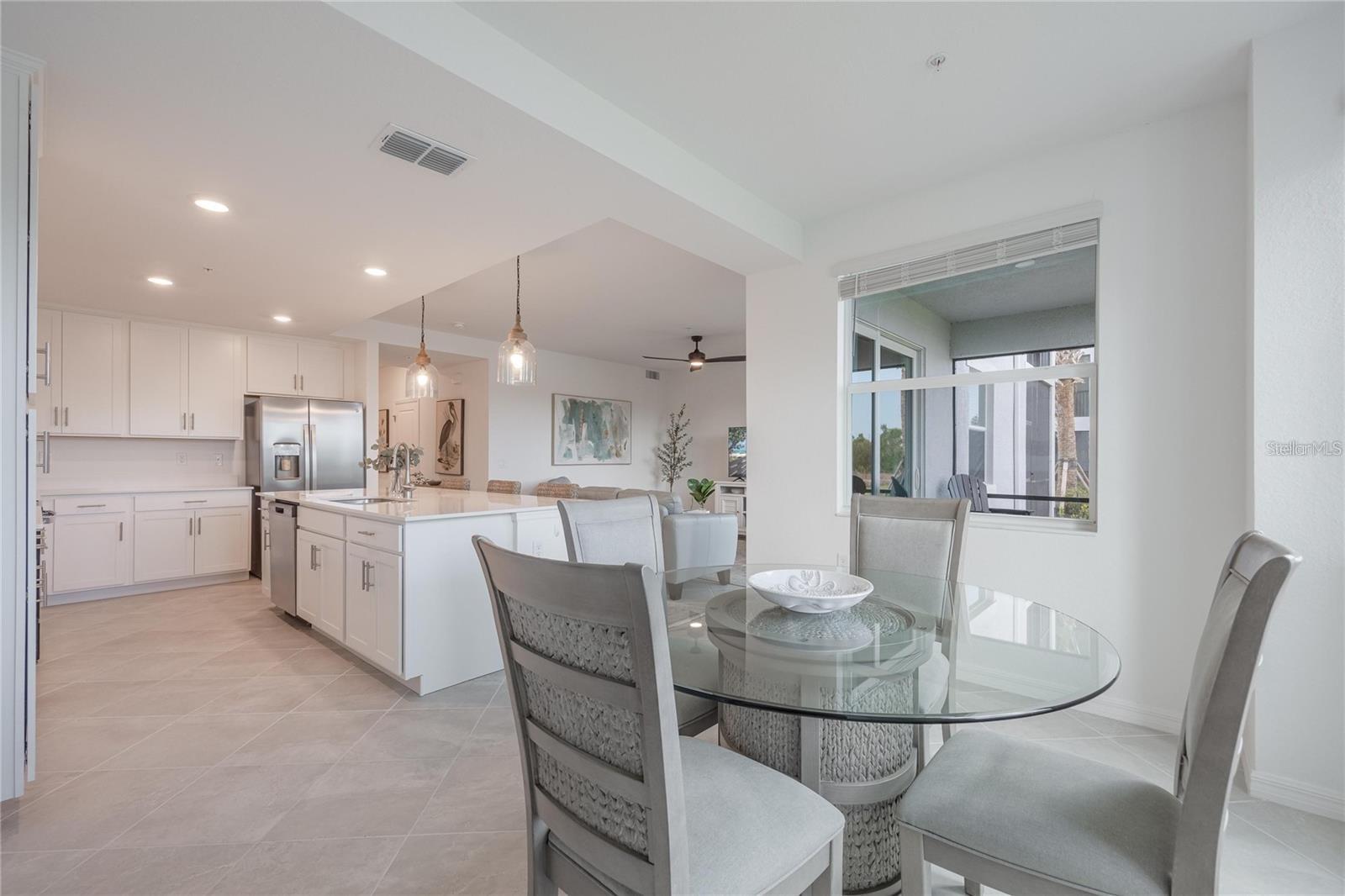 Image 15 of 39 For 14141 Heritage Landing Boulevard 912