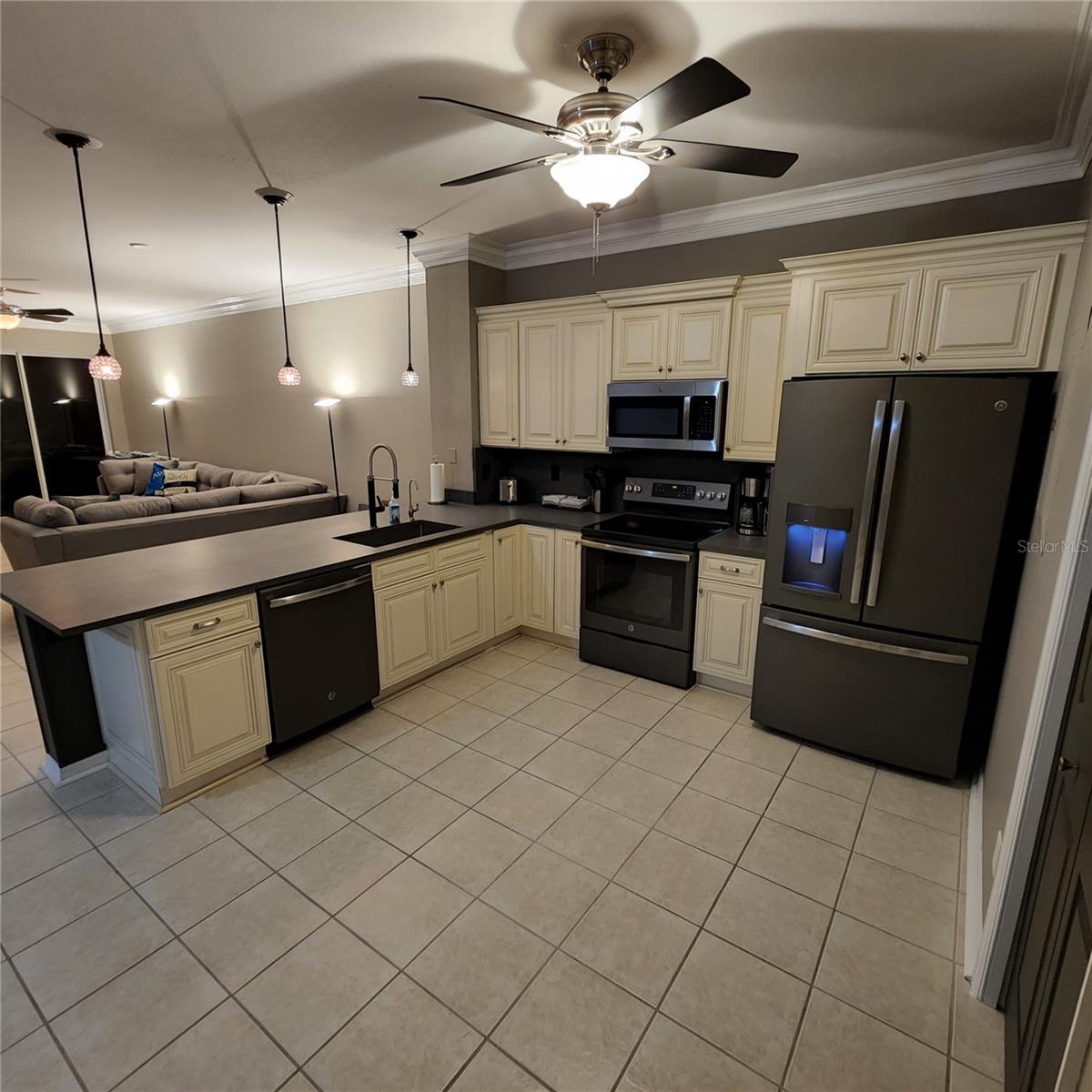 Image 4 of 25 For 3500 Mondovi Court 321