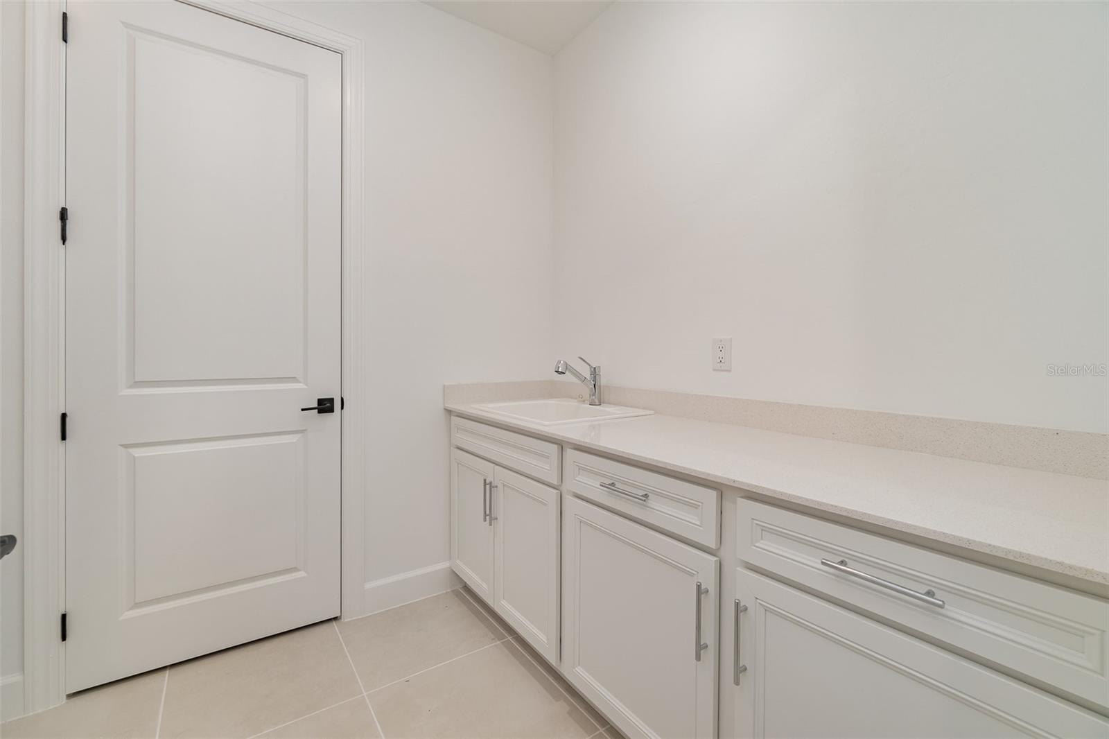 Image 24 of 49 For 42771 Valley Brooks Street