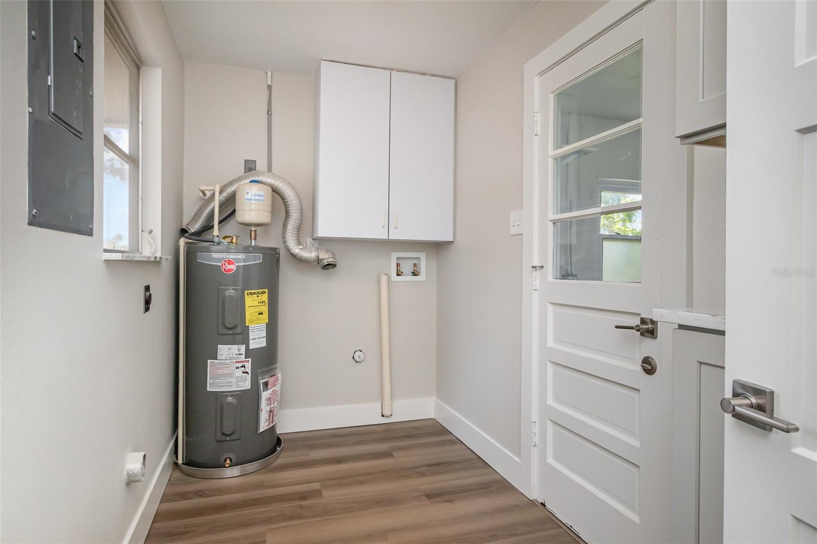 Image 11 of 26 For 18178 Wolbrette Circle