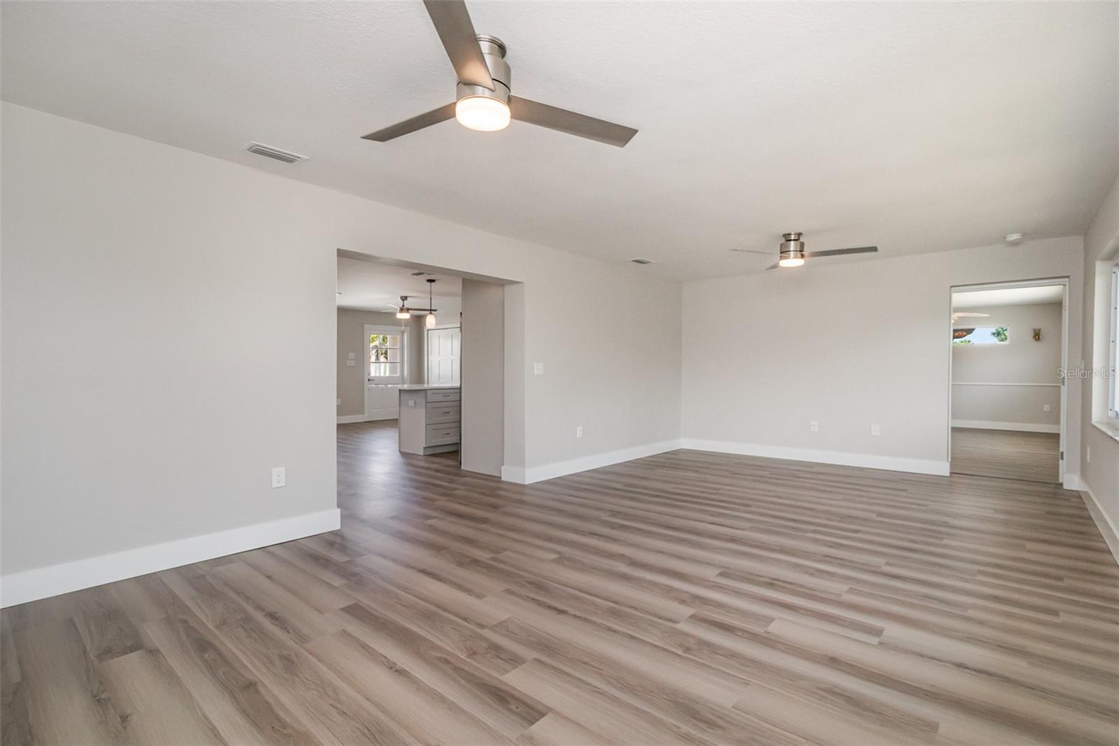 Image 13 of 26 For 18178 Wolbrette Circle
