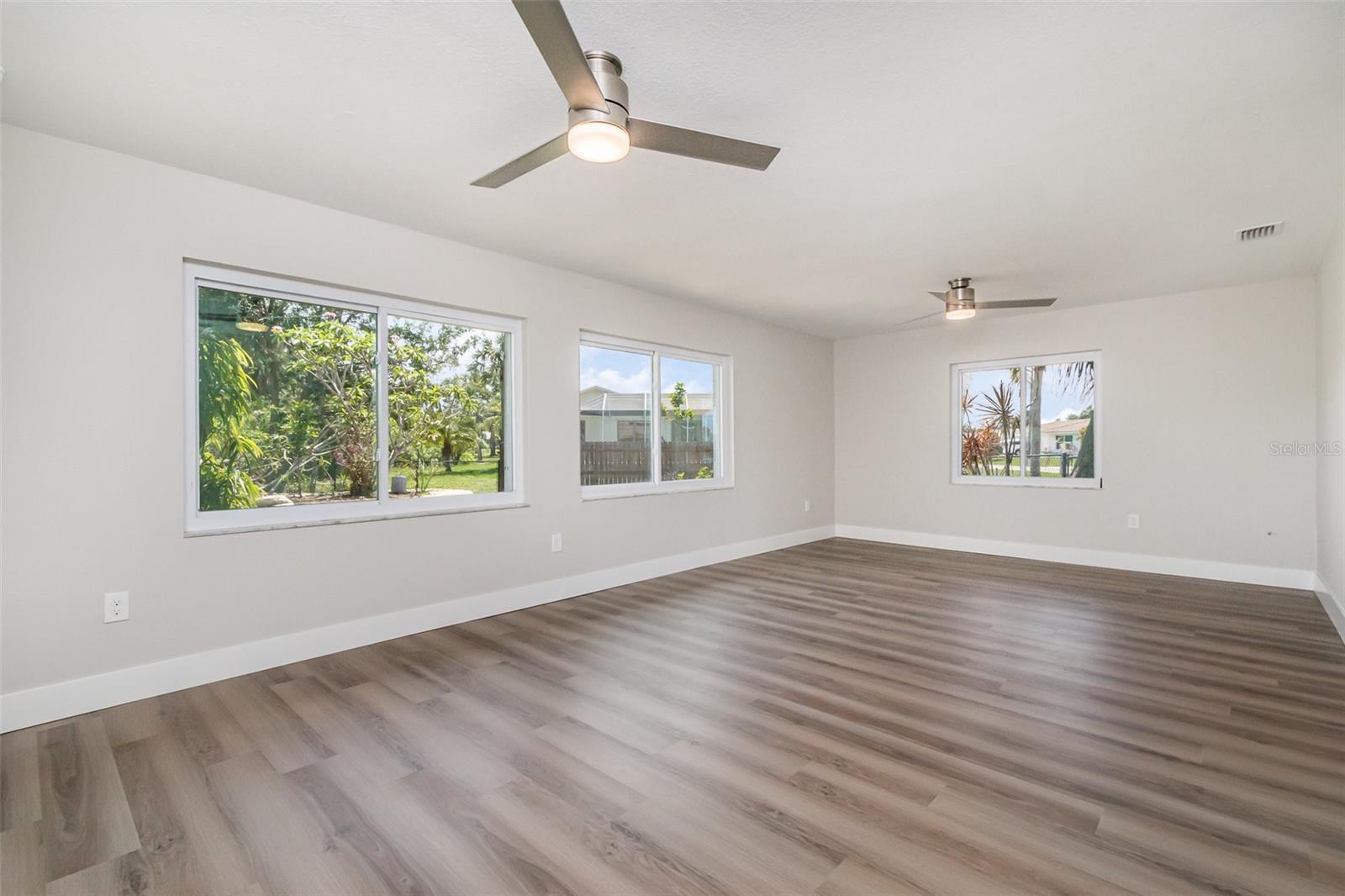 Image 14 of 26 For 18178 Wolbrette Circle