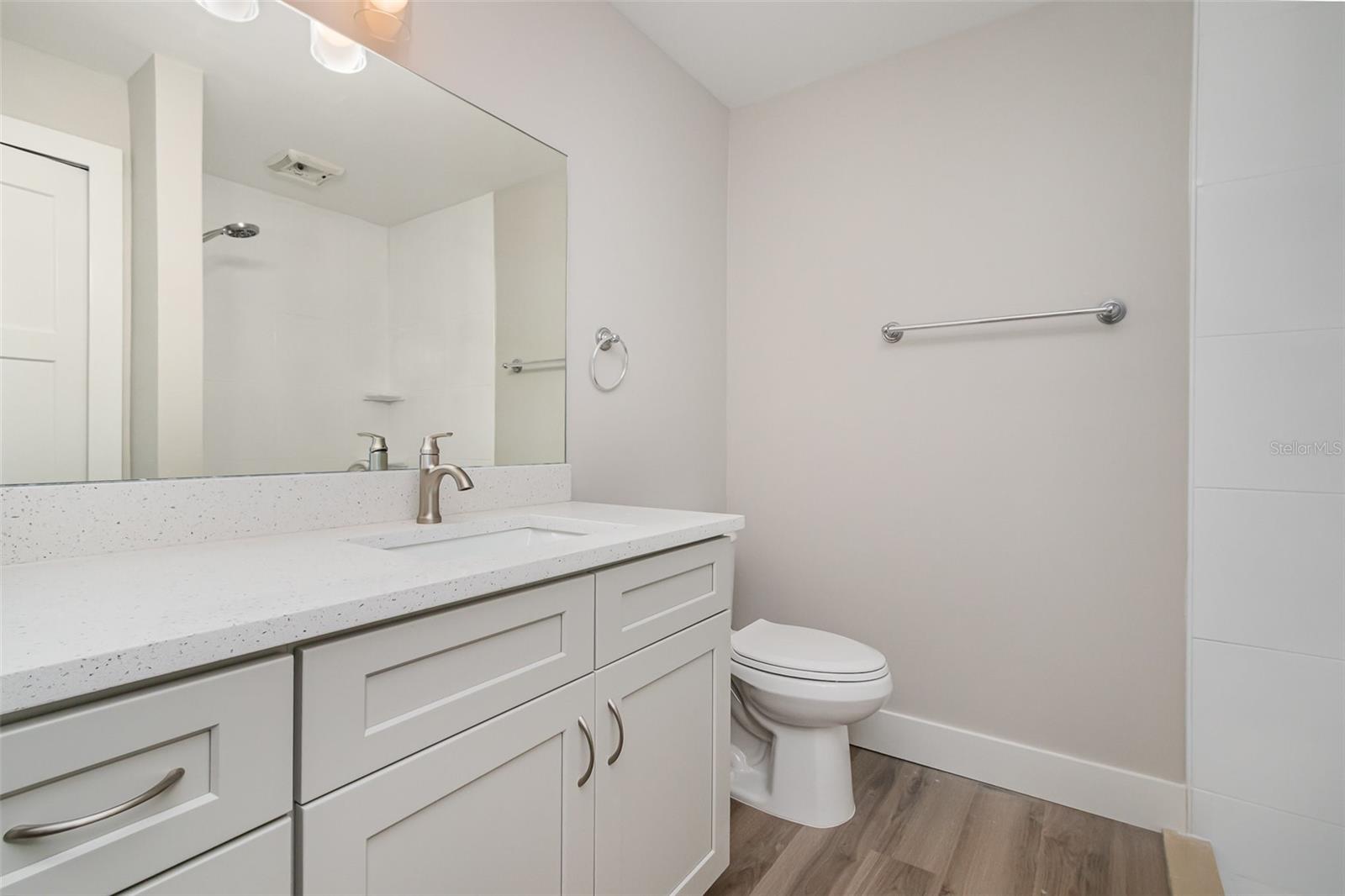 Image 18 of 26 For 18178 Wolbrette Circle