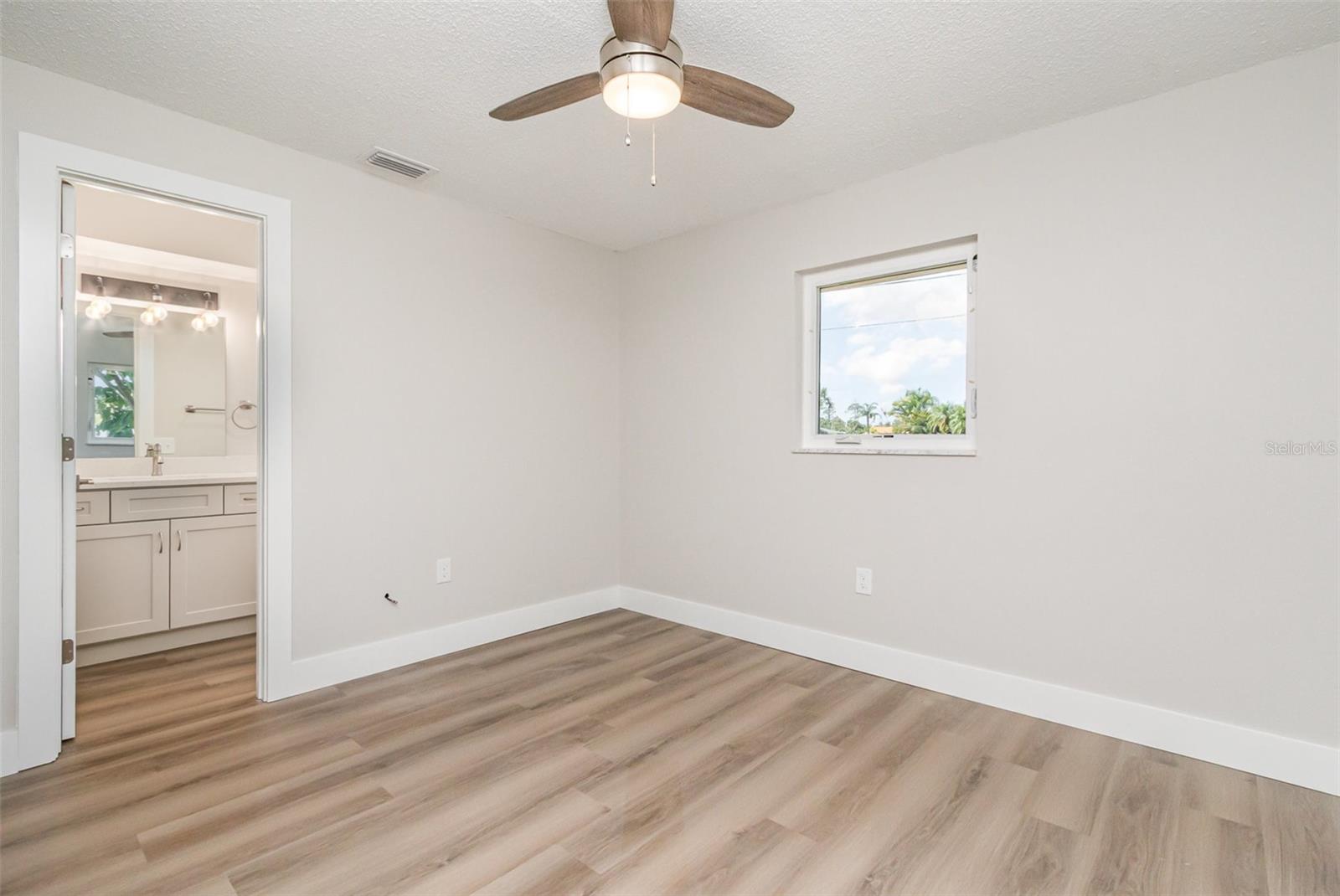 Image 23 of 26 For 18178 Wolbrette Circle
