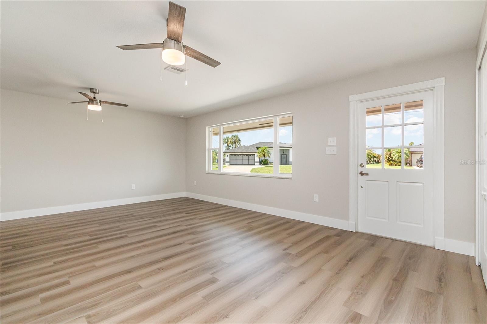 Image 4 of 26 For 18178 Wolbrette Circle