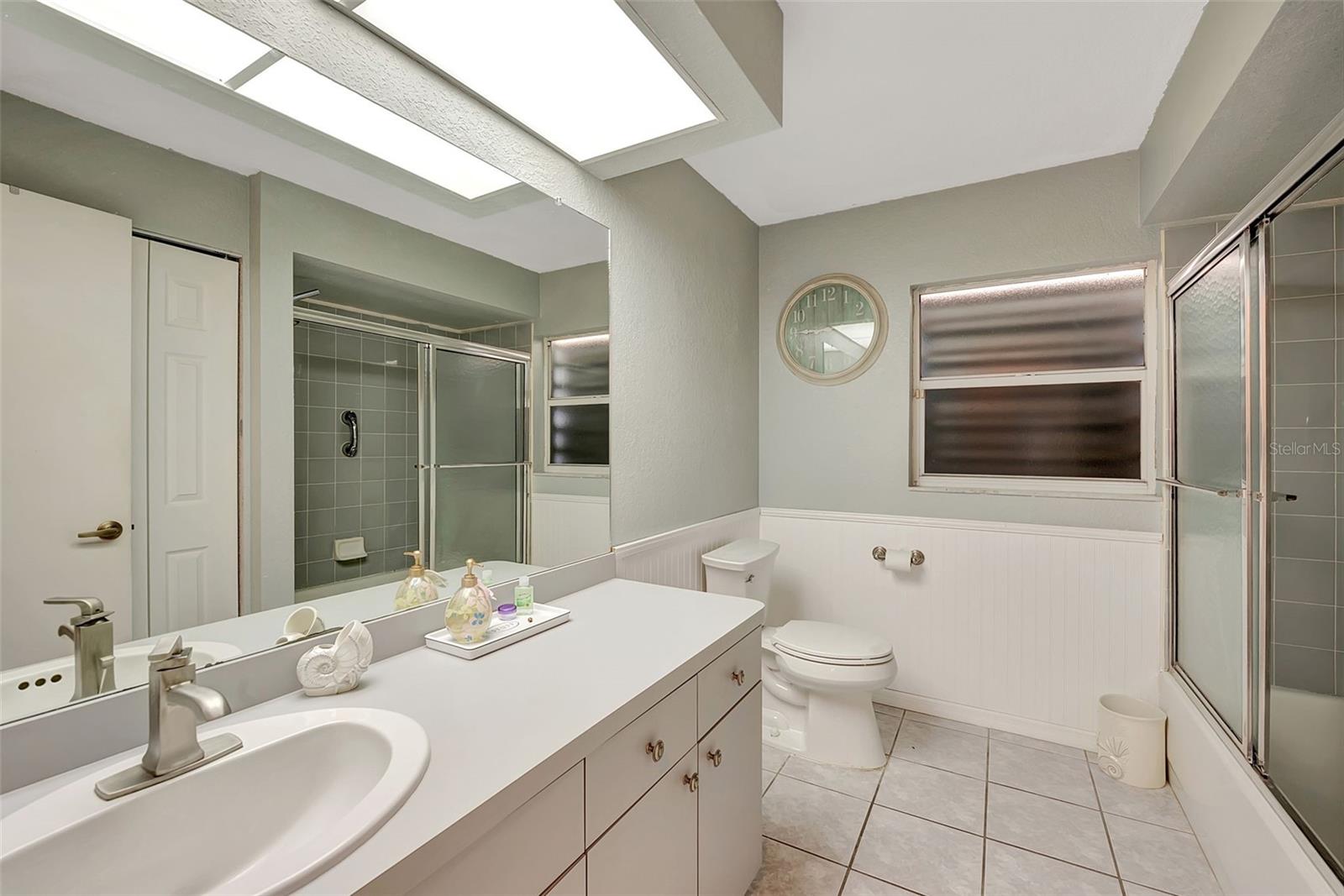 Image 23 of 43 For 421 Strasburg Drive