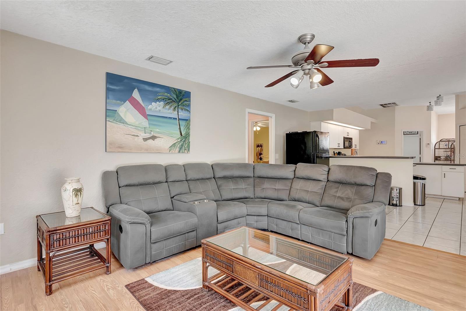 Image 4 of 43 For 421 Strasburg Drive