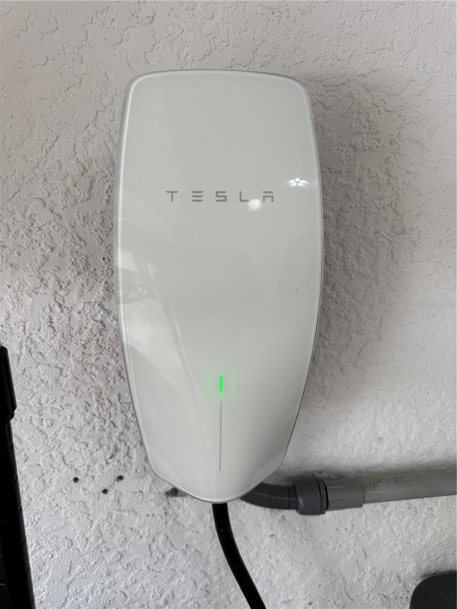 Image 47 of 49 For 24016 Canal Street