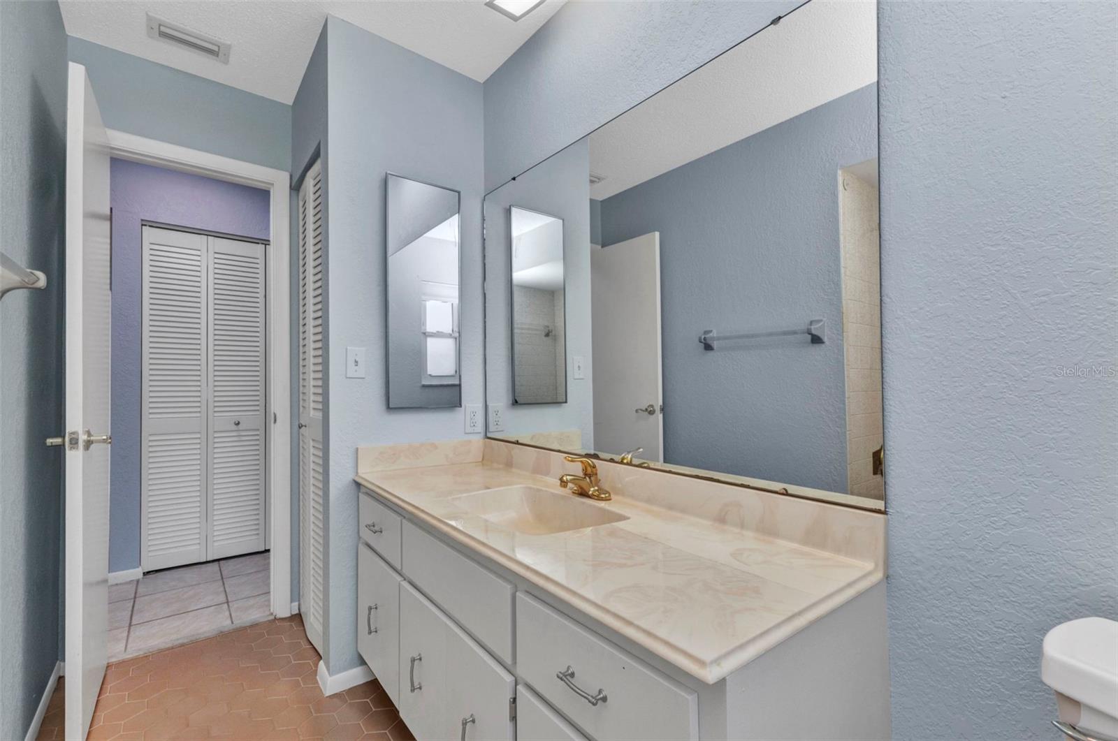 Image 27 of 46 For 4509 Wynkoop Circle
