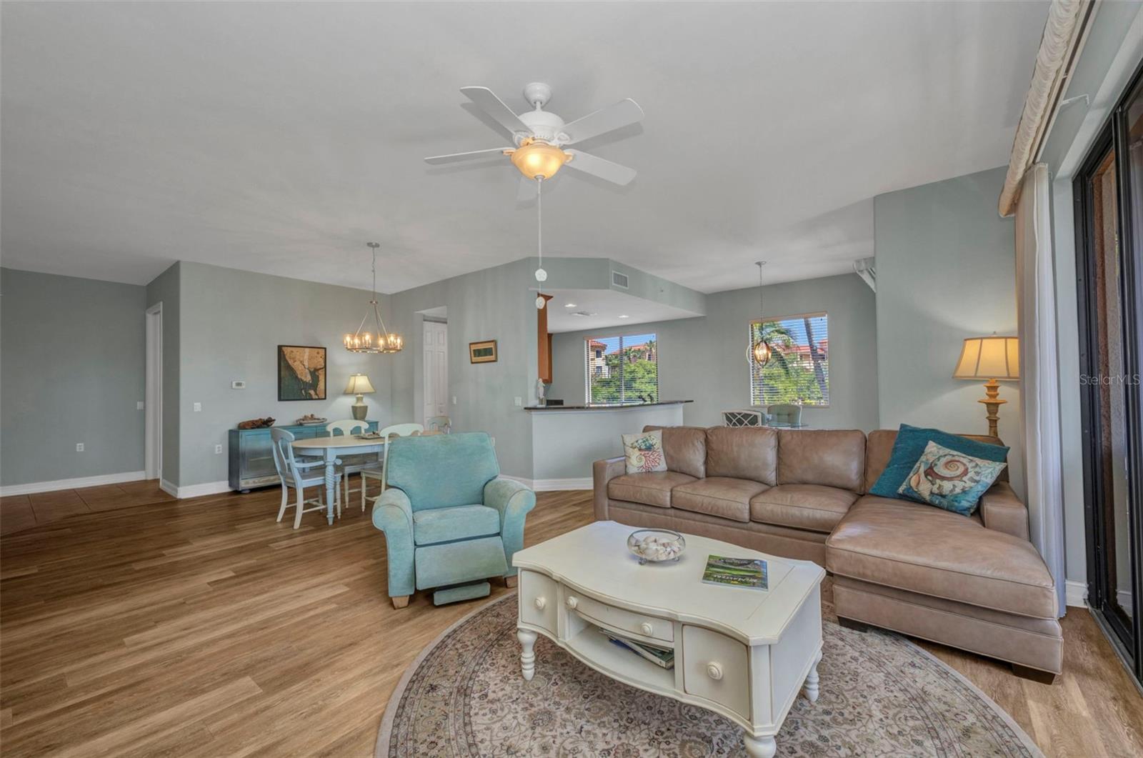 Image 12 of 92 For 90 Vivante Boulevard 202