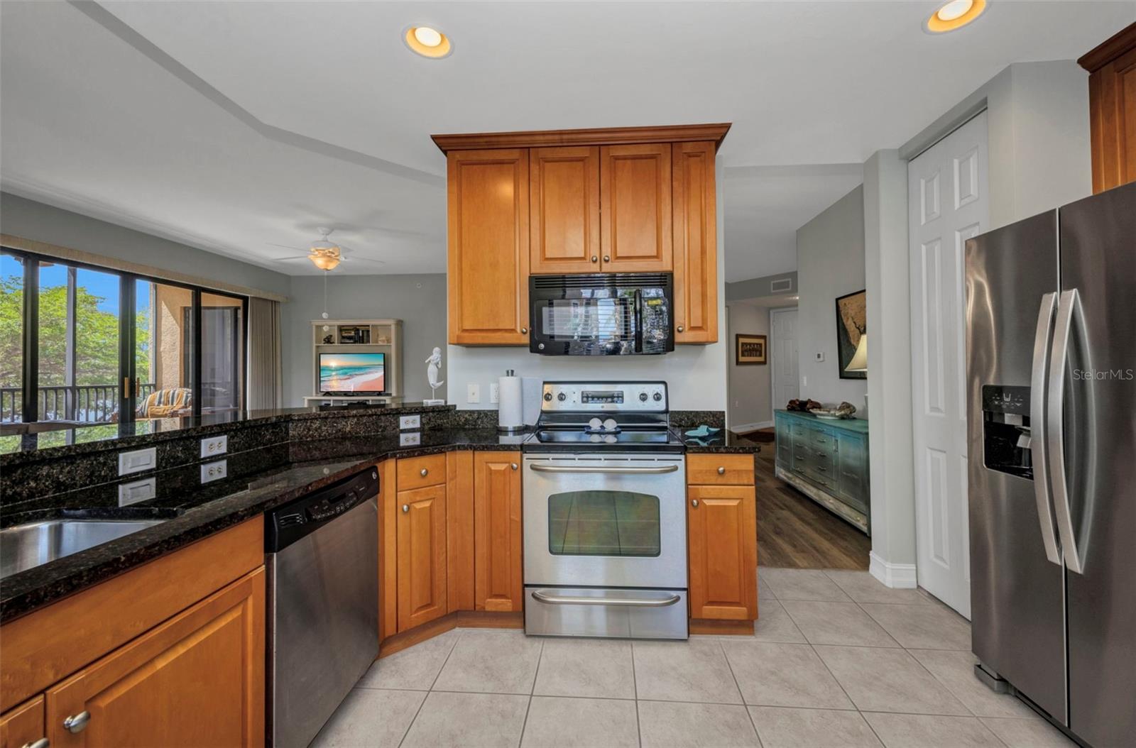 Image 18 of 92 For 90 Vivante Boulevard 202