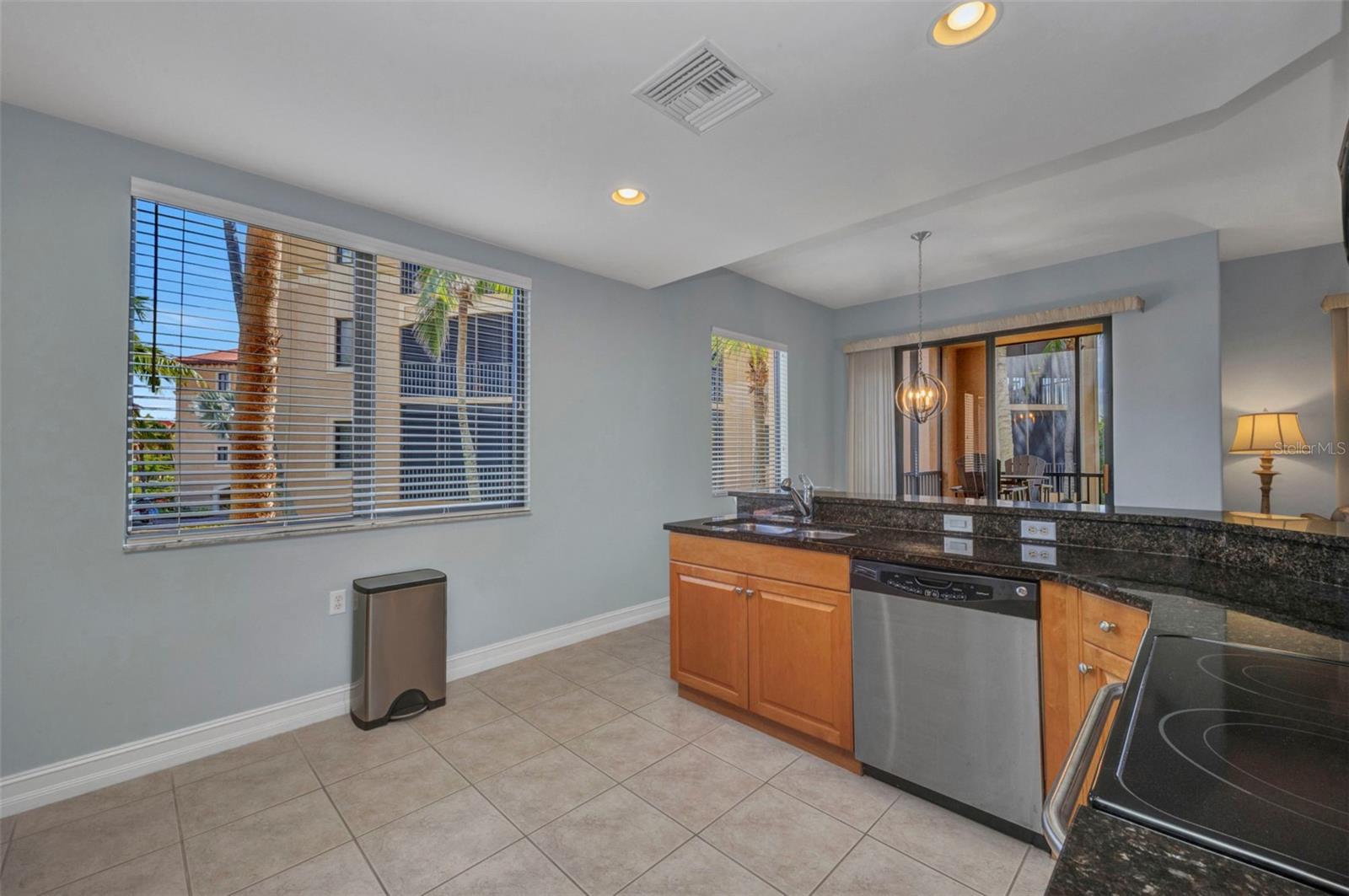 Image 19 of 92 For 90 Vivante Boulevard 202