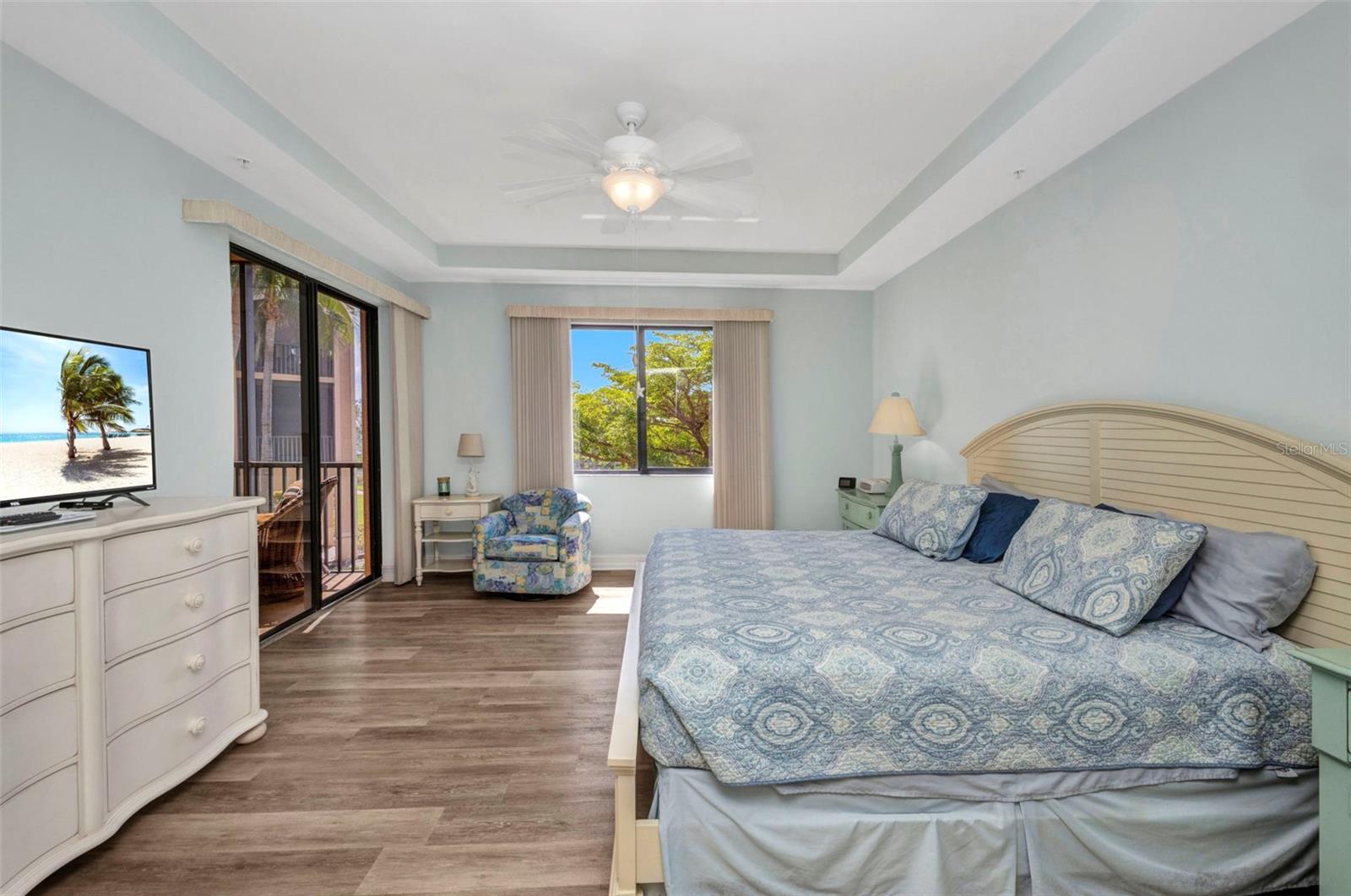 Image 24 of 92 For 90 Vivante Boulevard 202