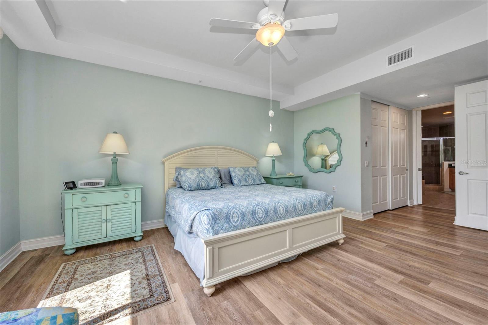Image 28 of 92 For 90 Vivante Boulevard 202