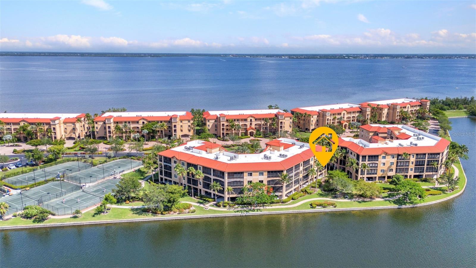 Image 3 of 92 For 90 Vivante Boulevard 202