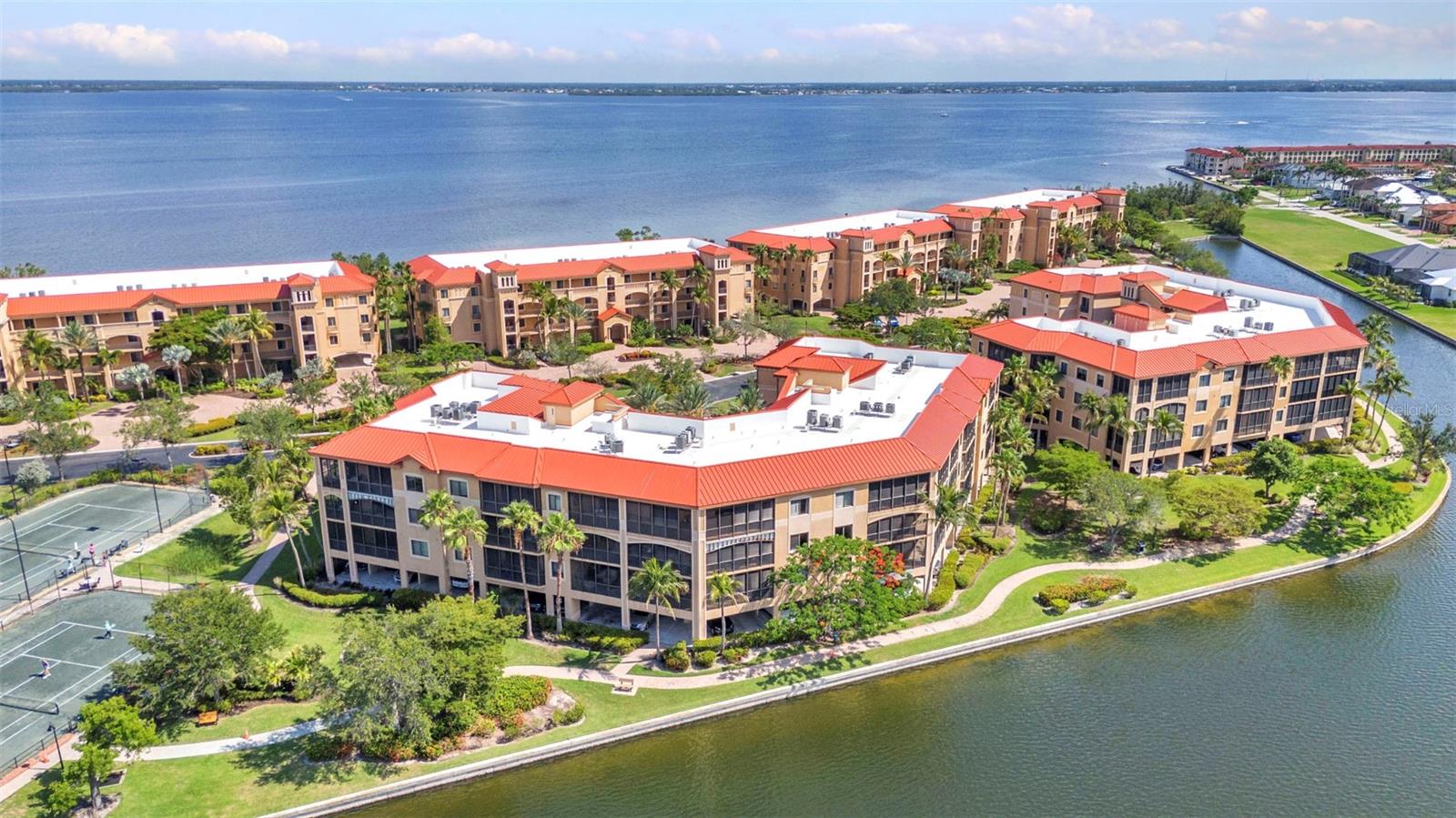 Image 76 of 92 For 90 Vivante Boulevard 202