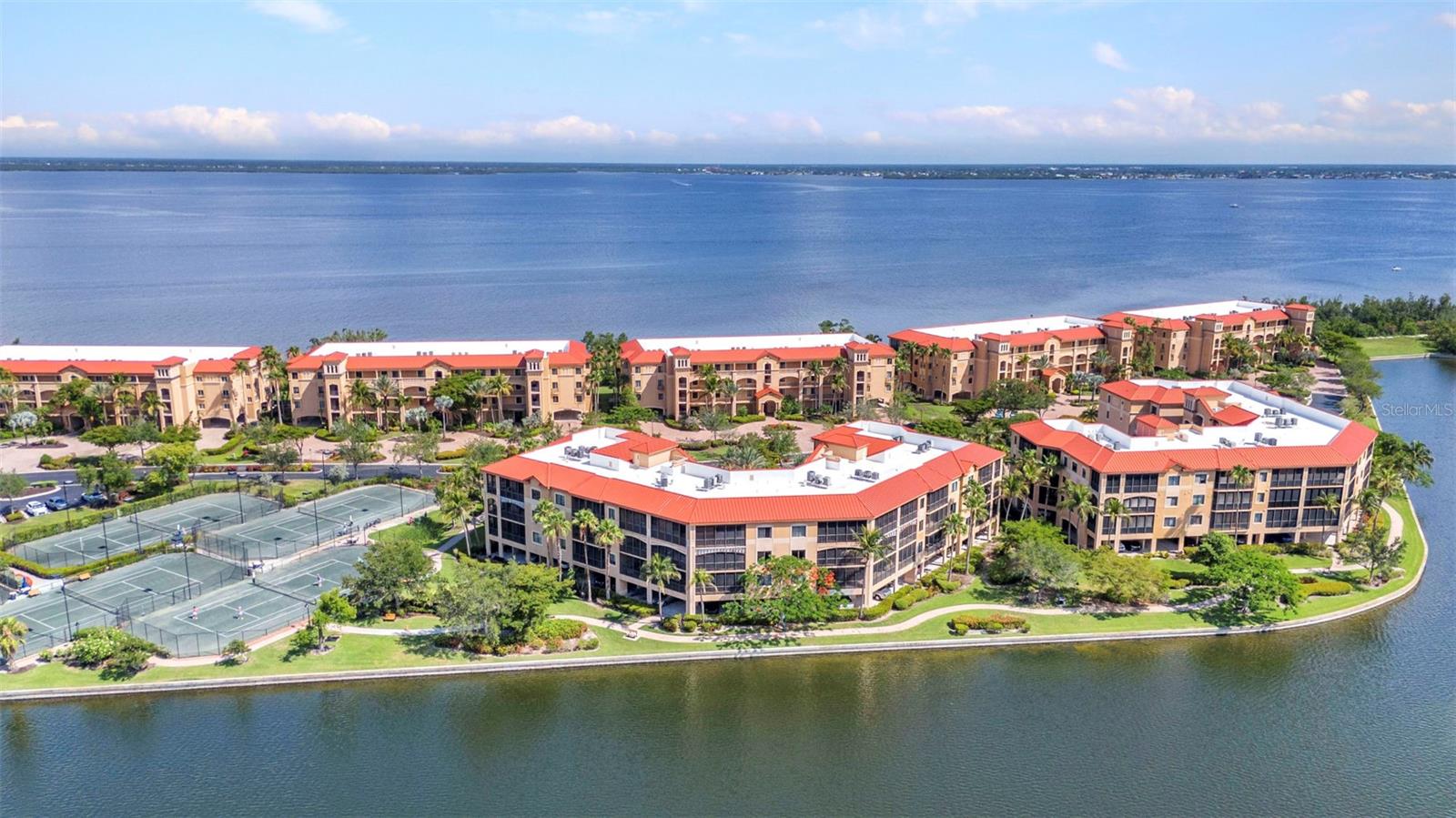 Image 78 of 92 For 90 Vivante Boulevard 202