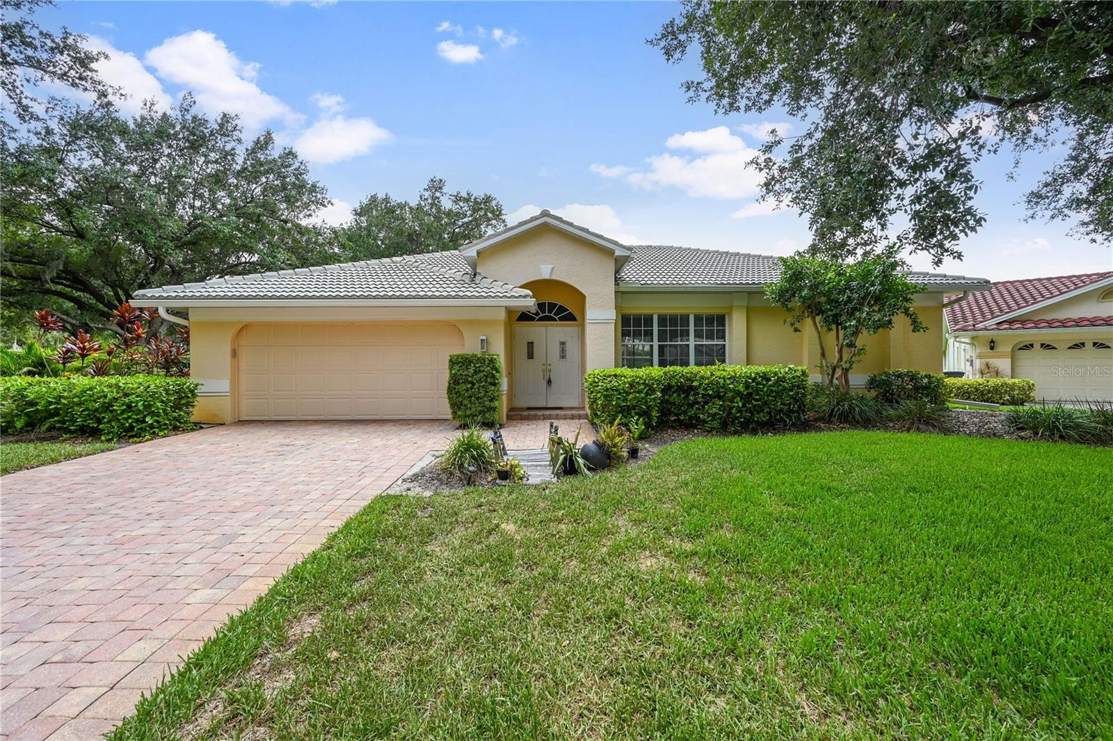Image 2 of 42 For 11810 Woodshire Circle