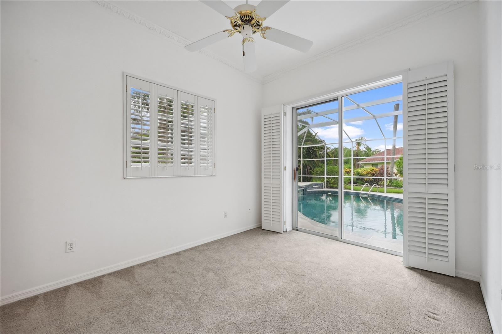 Image 20 of 42 For 11810 Woodshire Circle