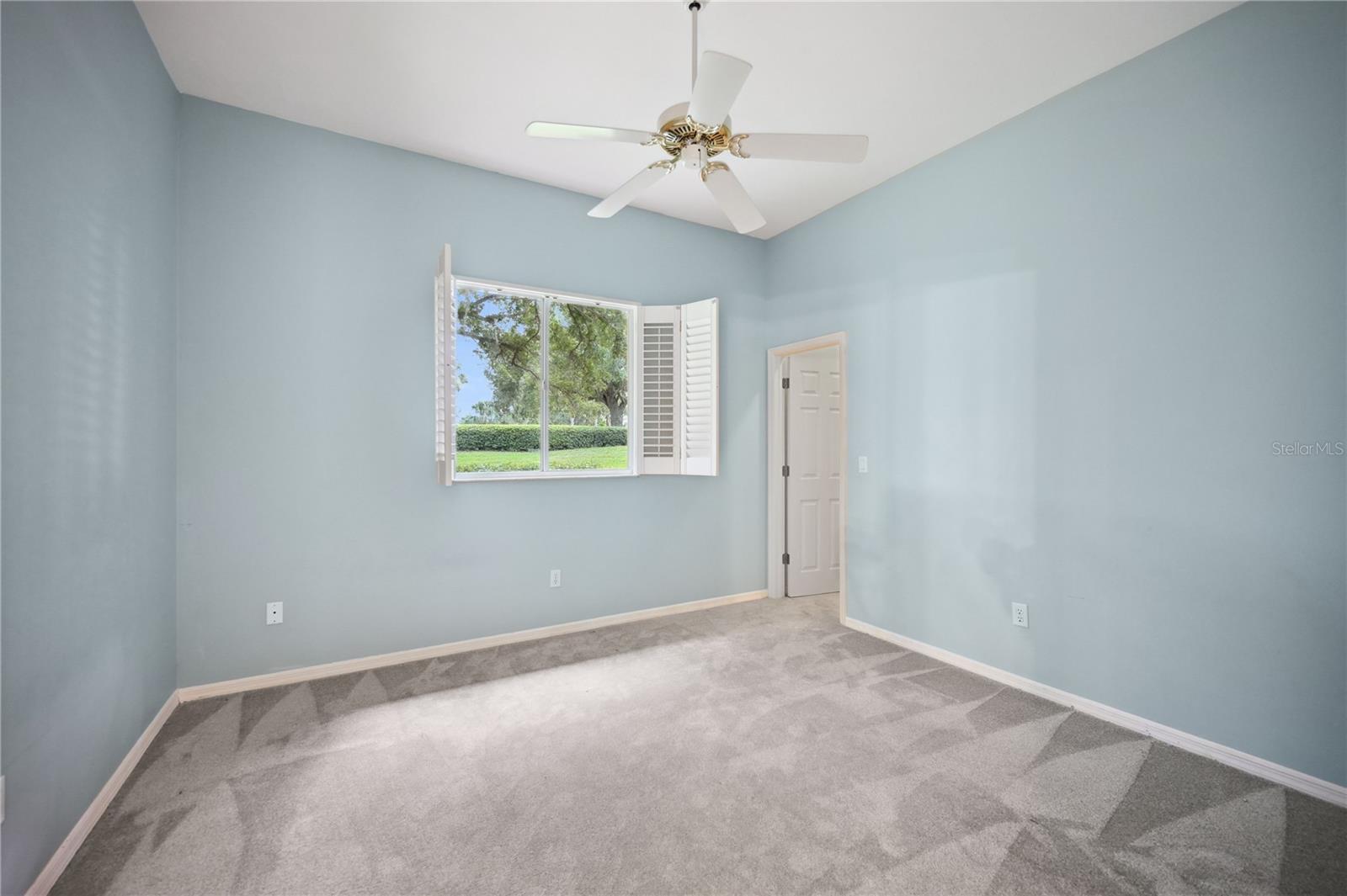Image 22 of 42 For 11810 Woodshire Circle