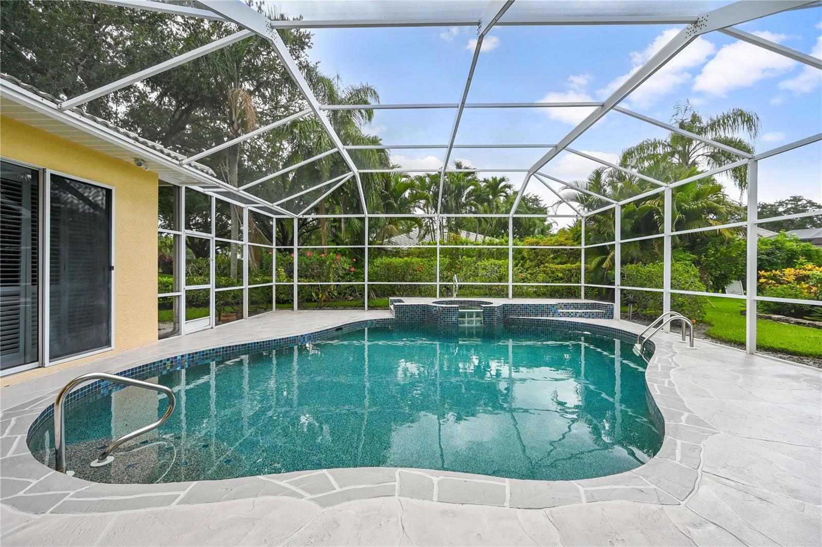 Image 28 of 42 For 11810 Woodshire Circle