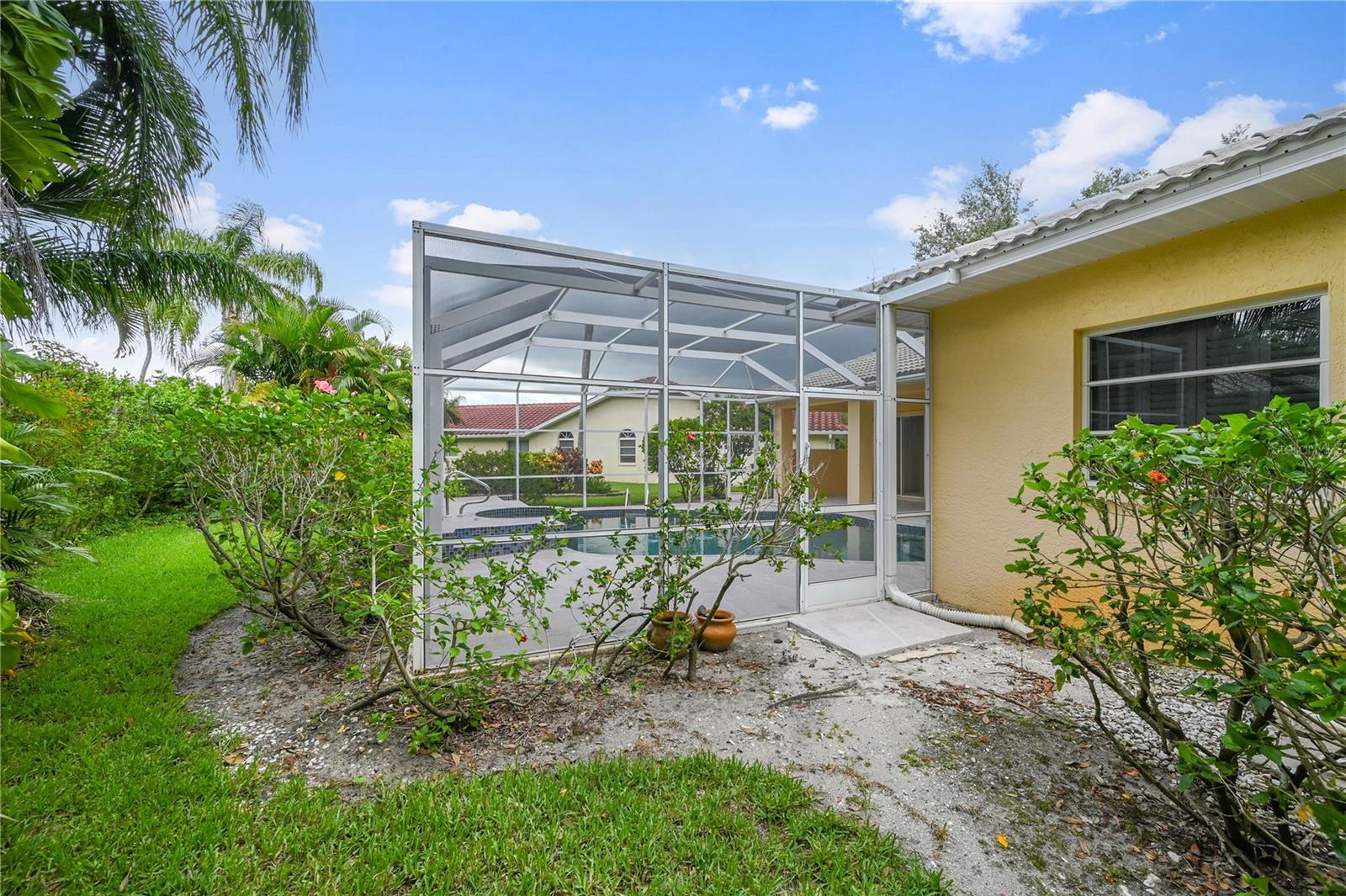 Image 33 of 42 For 11810 Woodshire Circle