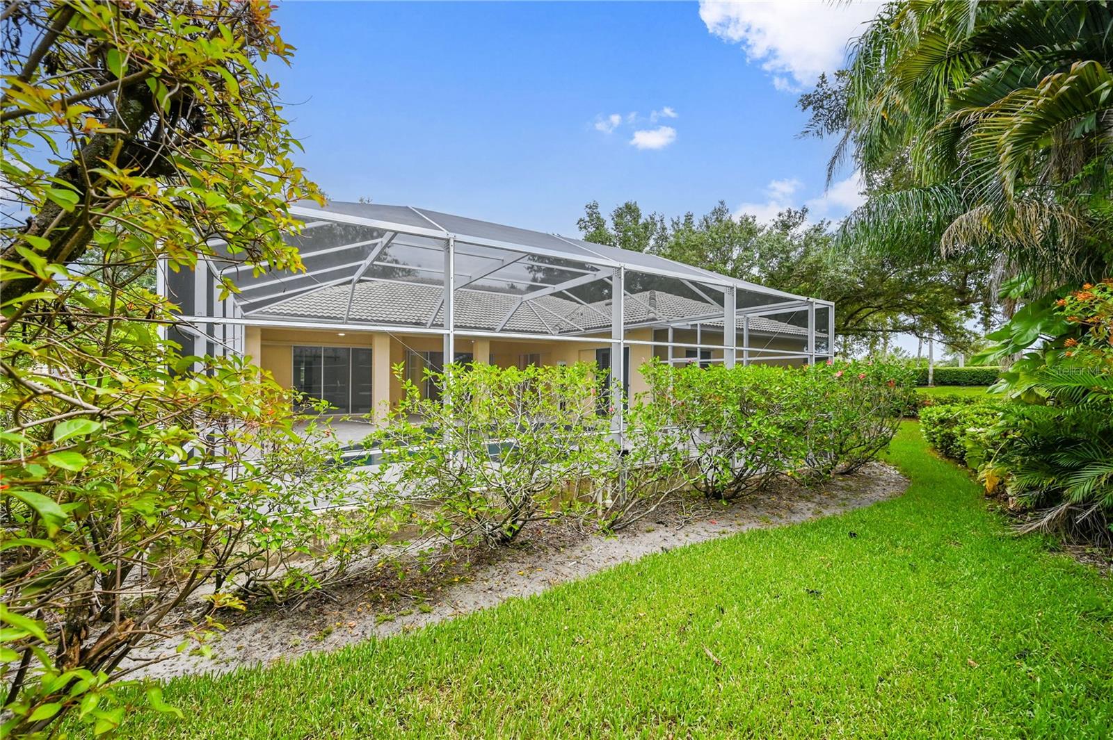 Image 34 of 42 For 11810 Woodshire Circle