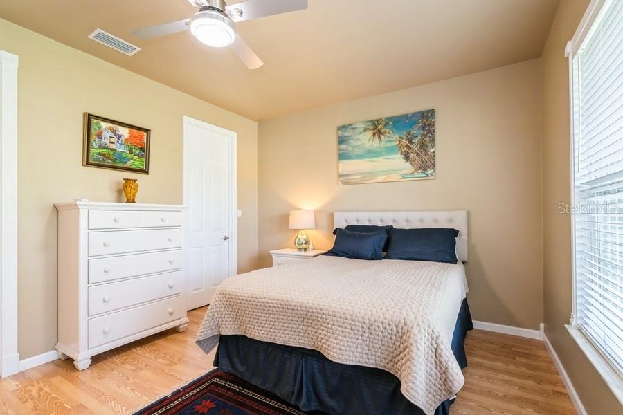 Image 10 of 36 For 7424 Acorn Boulevard