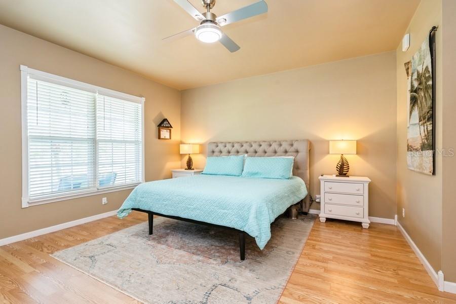 Image 16 of 36 For 7424 Acorn Boulevard