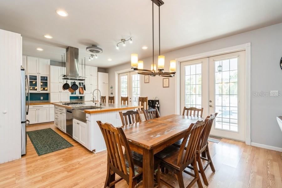Image 6 of 36 For 7424 Acorn Boulevard