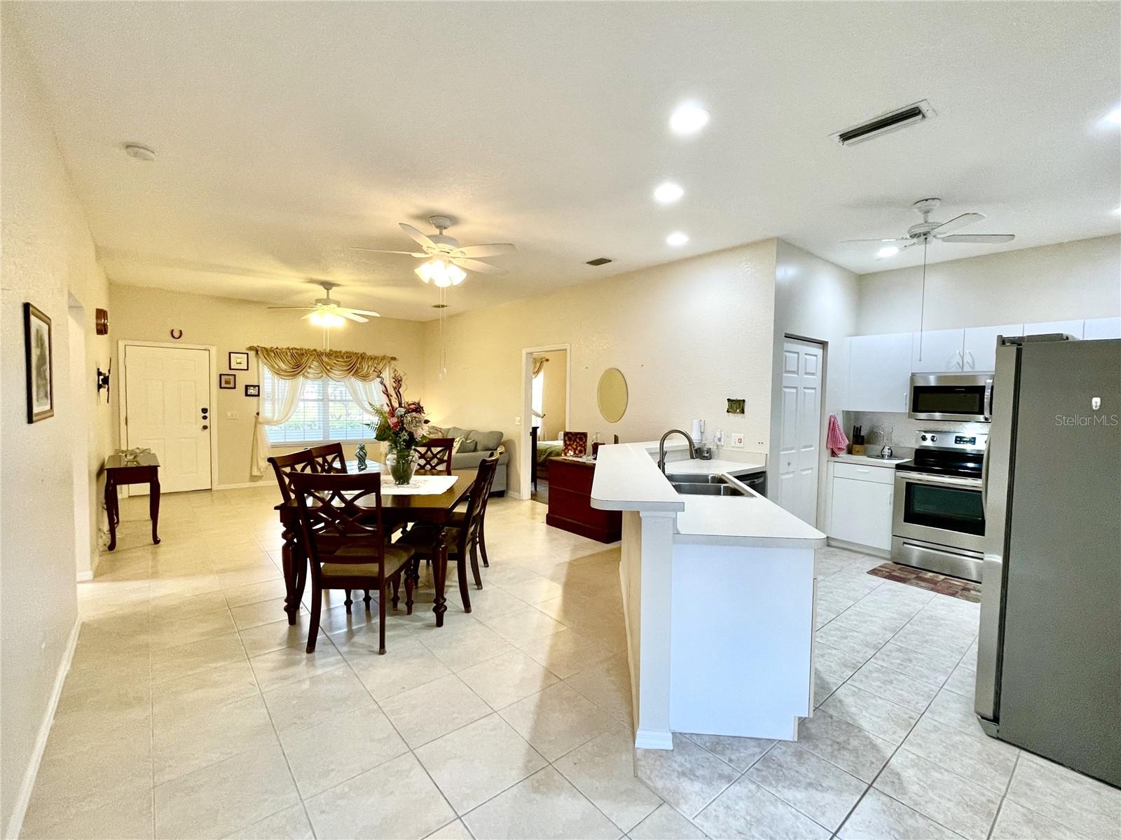 Image 16 of 70 For 1431 Red Oak Lane