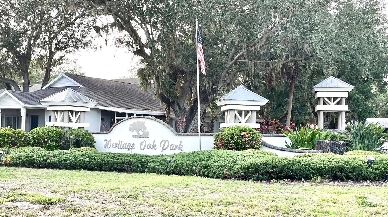 Image 2 of 70 For 1431 Red Oak Lane