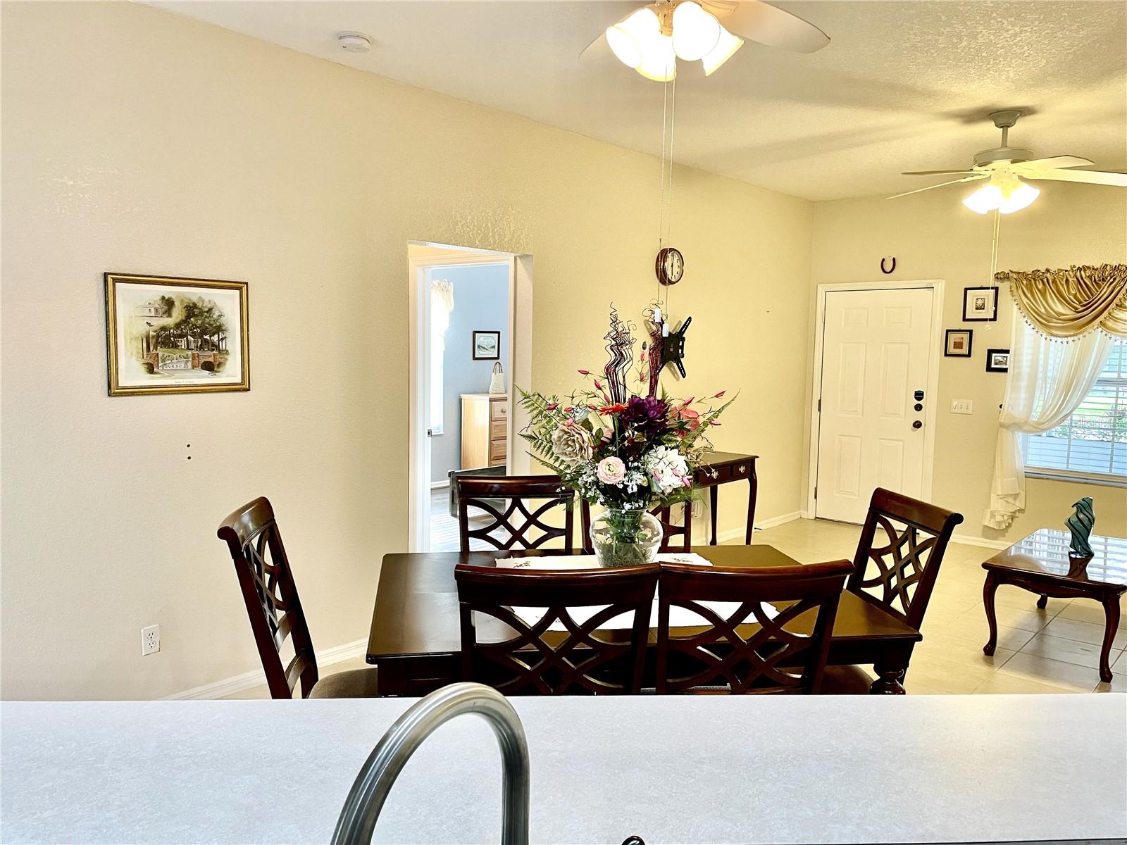 Image 25 of 70 For 1431 Red Oak Lane