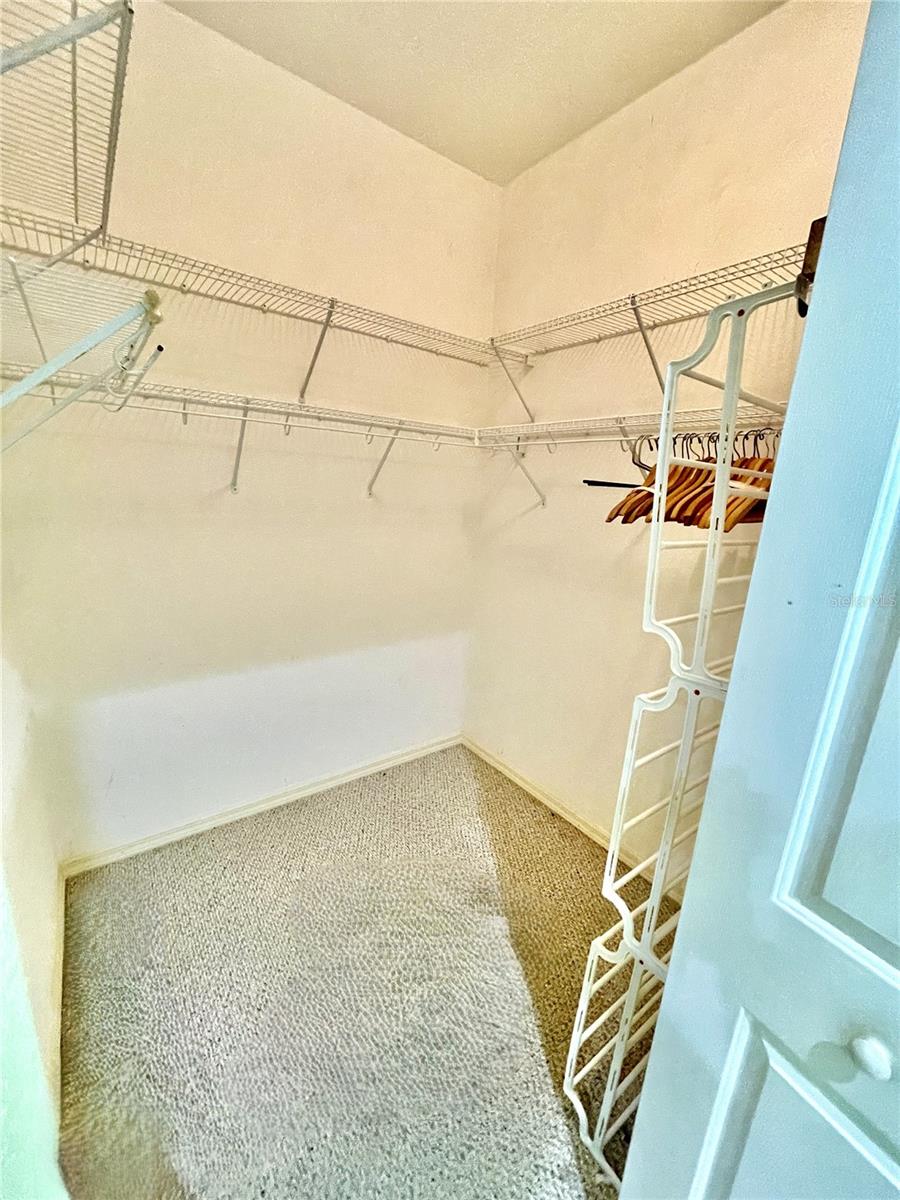 Image 34 of 70 For 1431 Red Oak Lane