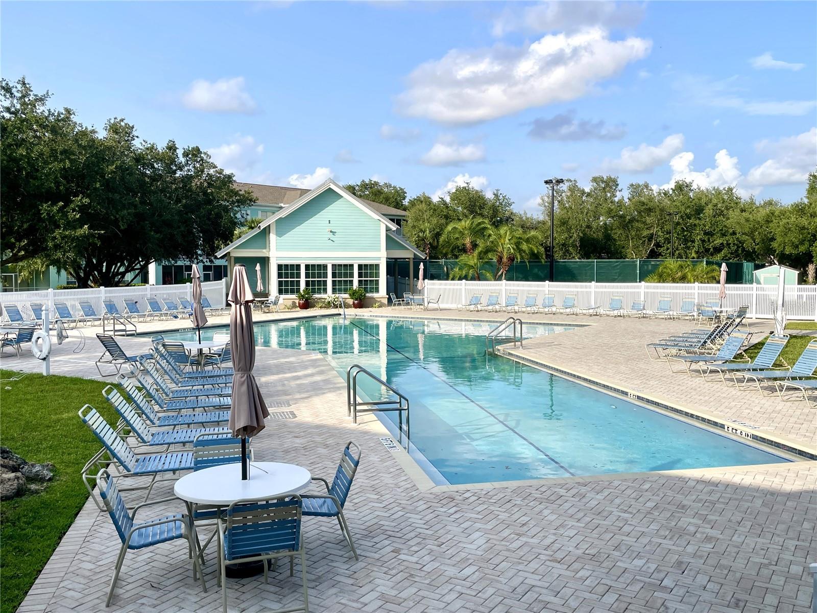 Image 4 of 70 For 1431 Red Oak Lane